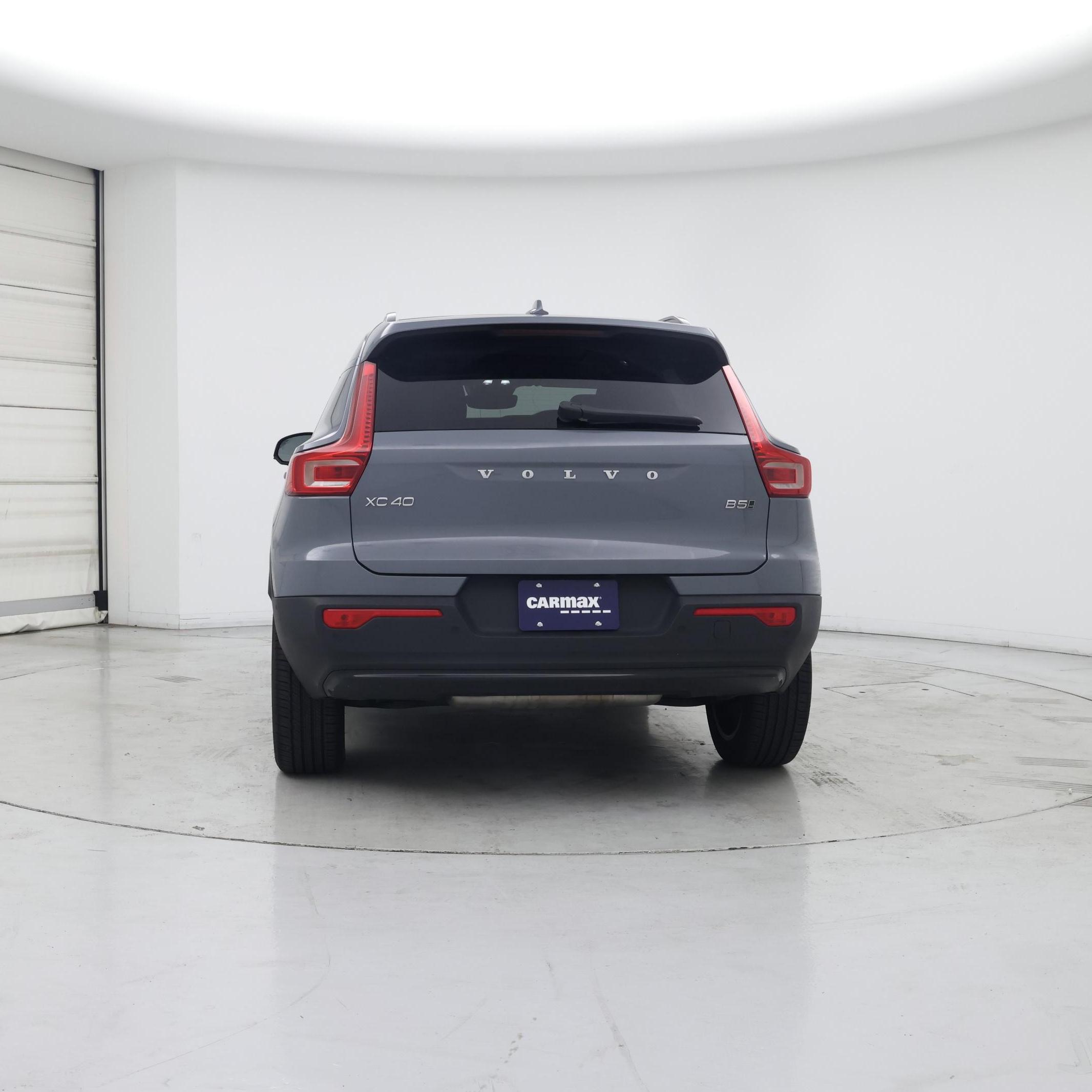 Thumbnail: 2023 Volvo XC40 - 6