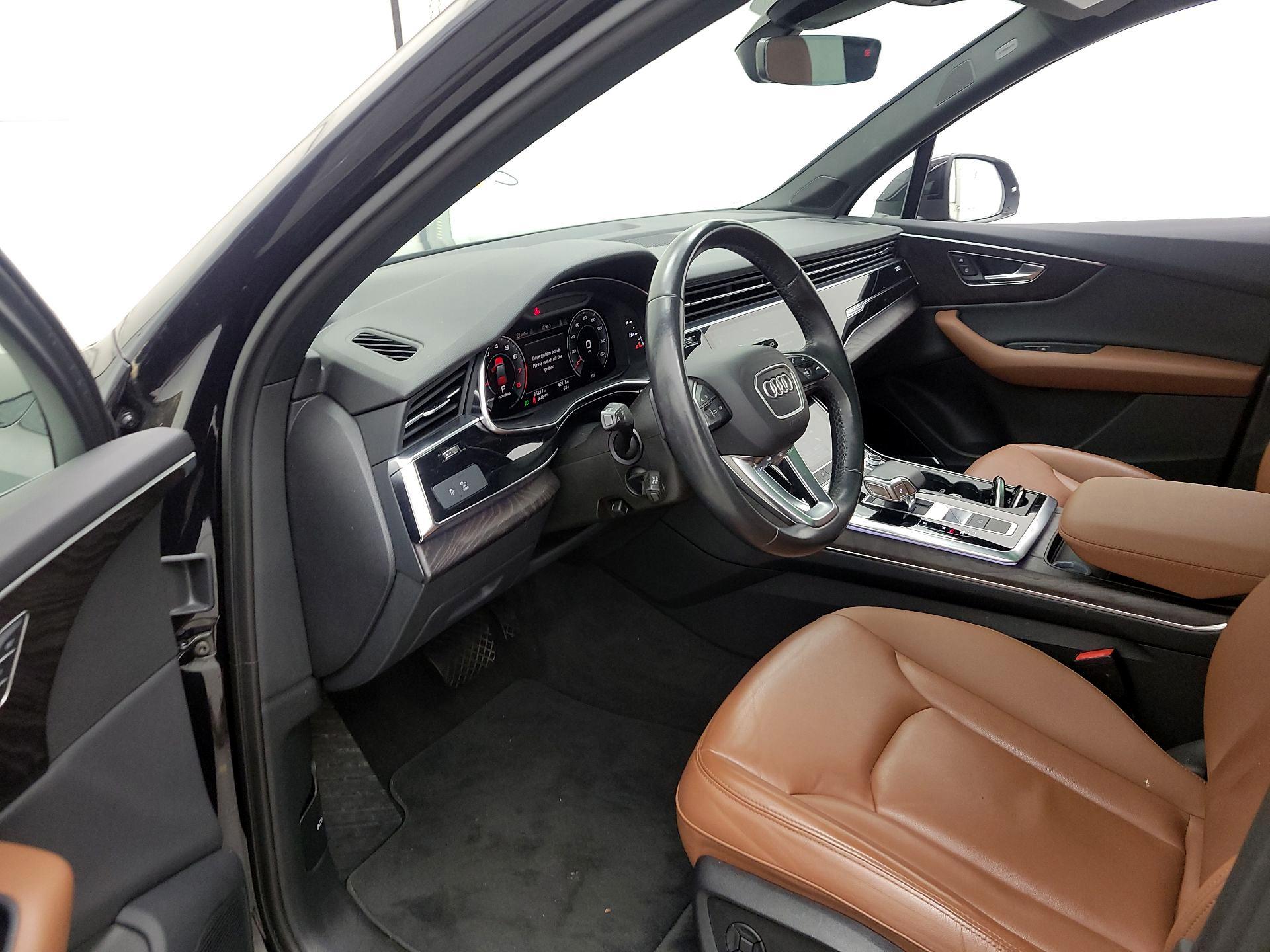 Thumbnail: 2021 Audi Q7 - 11