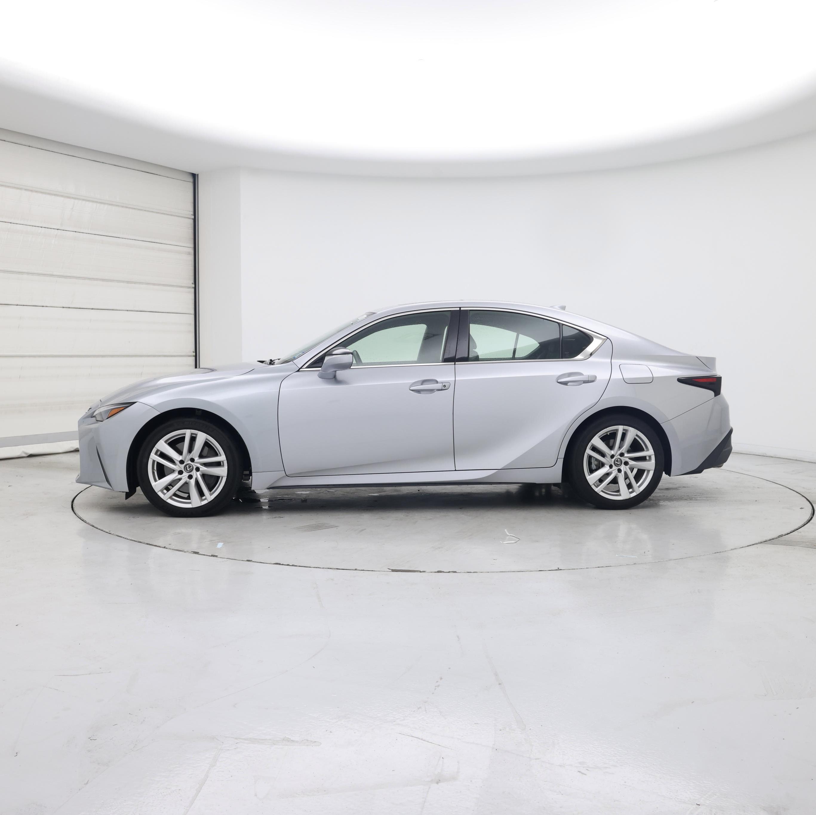 Thumbnail: 2021 Lexus IS - 3
