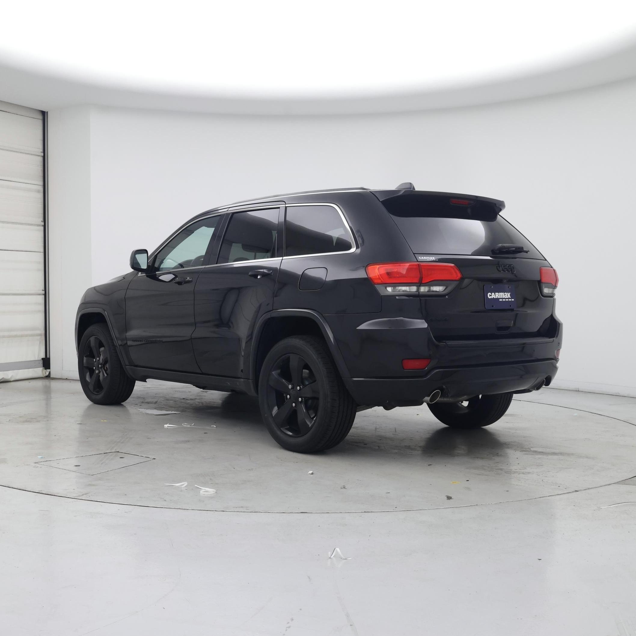 Thumbnail: 2015 Jeep Grand Cherokee - 2