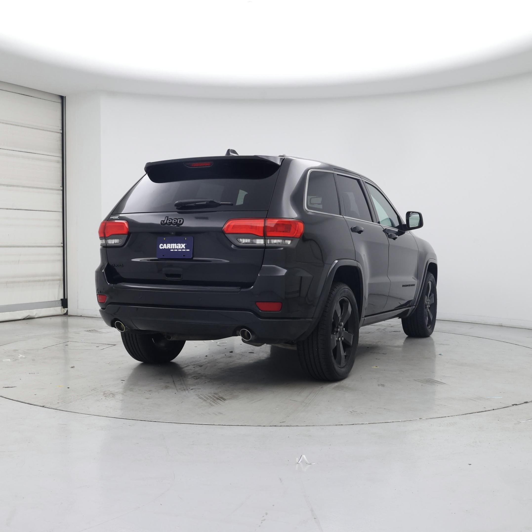 Thumbnail: 2015 Jeep Grand Cherokee - 8