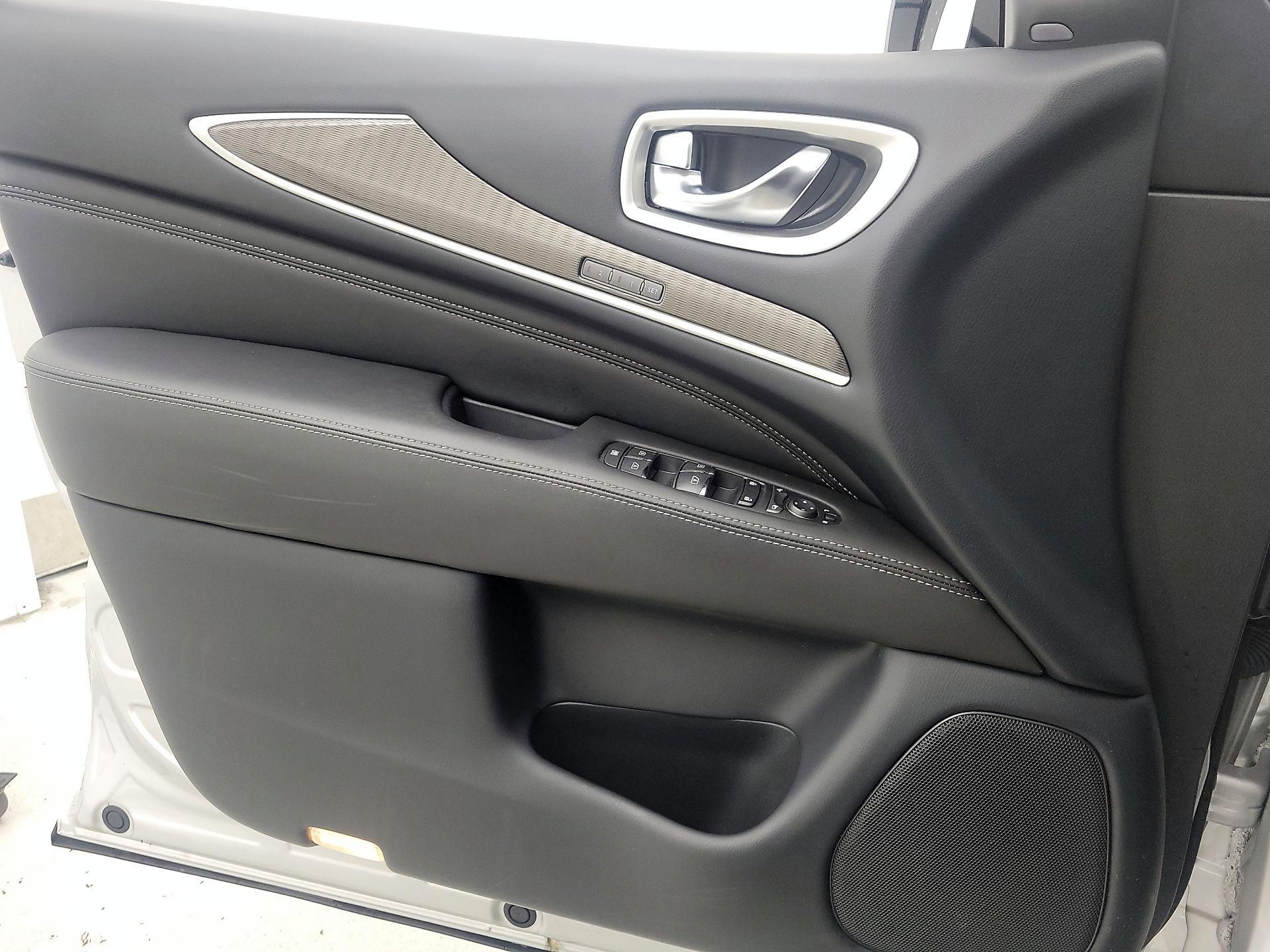 Thumbnail: 2019 INFINITI QX60 - 12