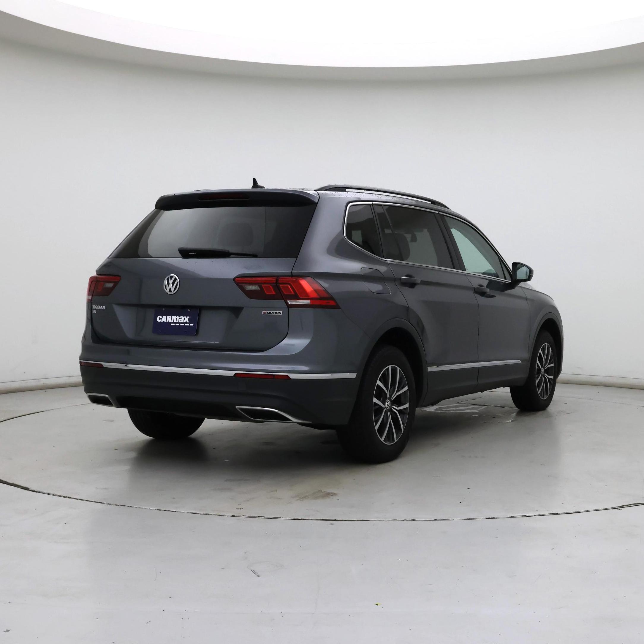Thumbnail: 2020 Volkswagen Tiguan - 8