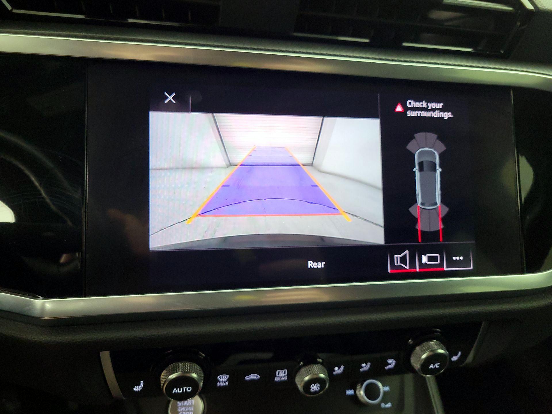 Thumbnail: 2020 Audi Q3 - 14