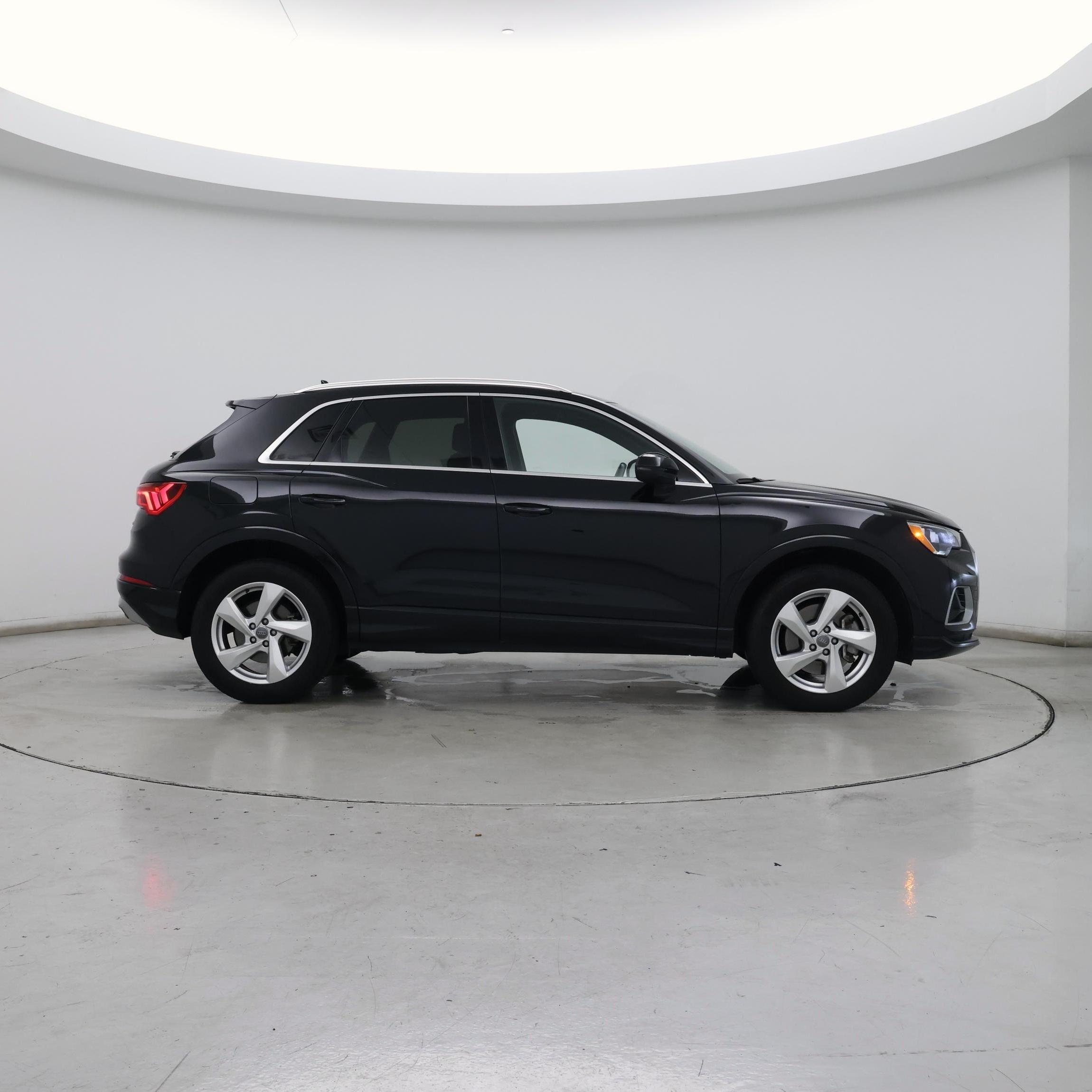 Thumbnail: 2020 Audi Q3 - 7