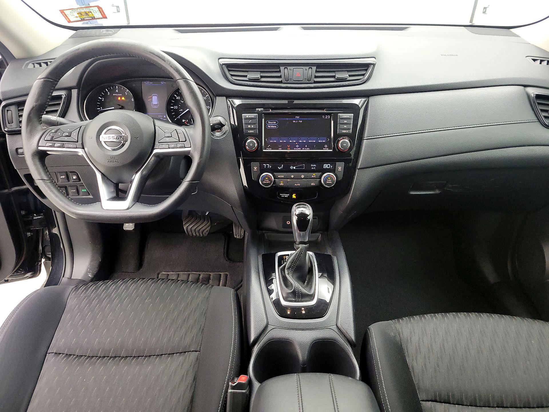 Thumbnail: 2018 Nissan Rogue - 9
