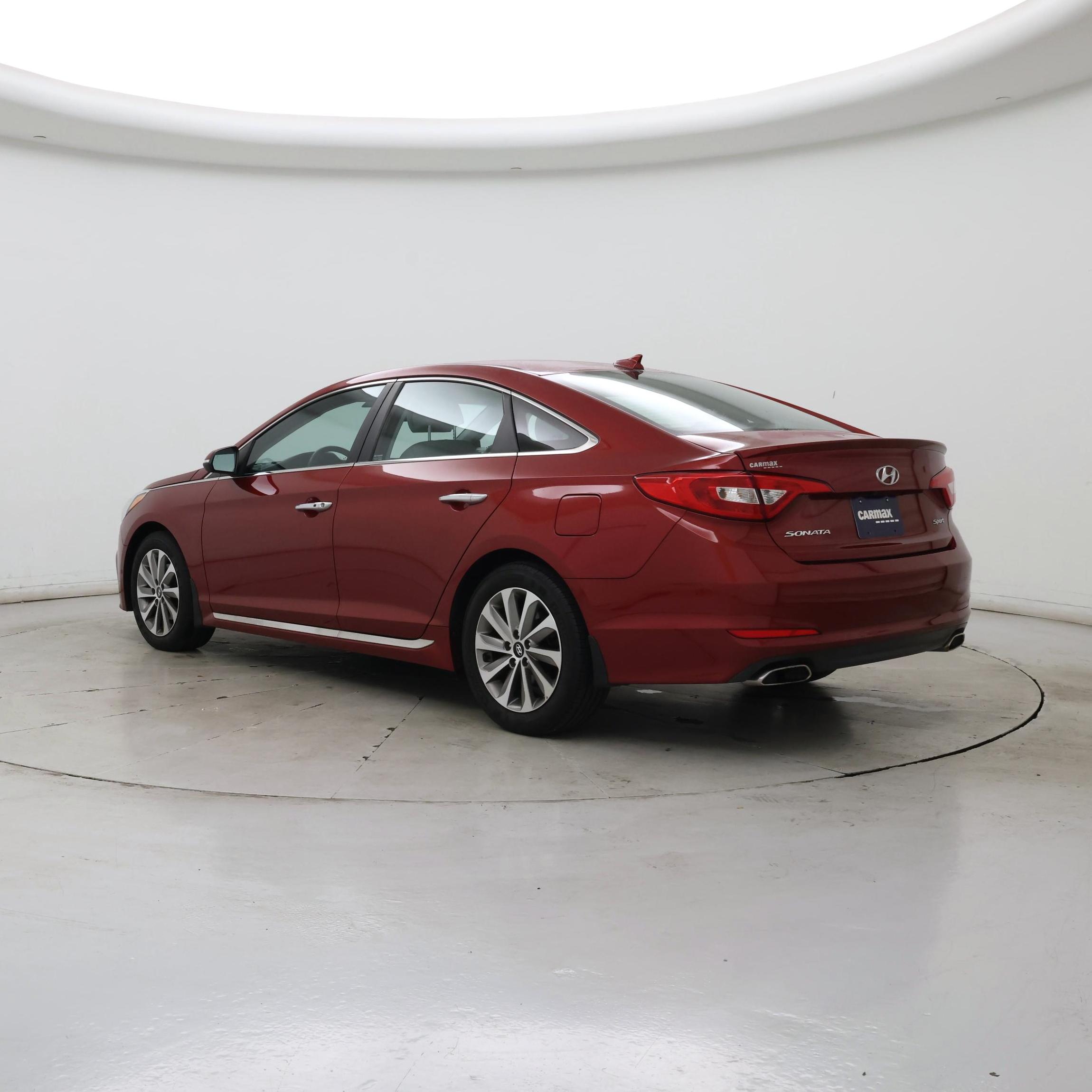 Thumbnail: 2015 Hyundai Sonata - 2