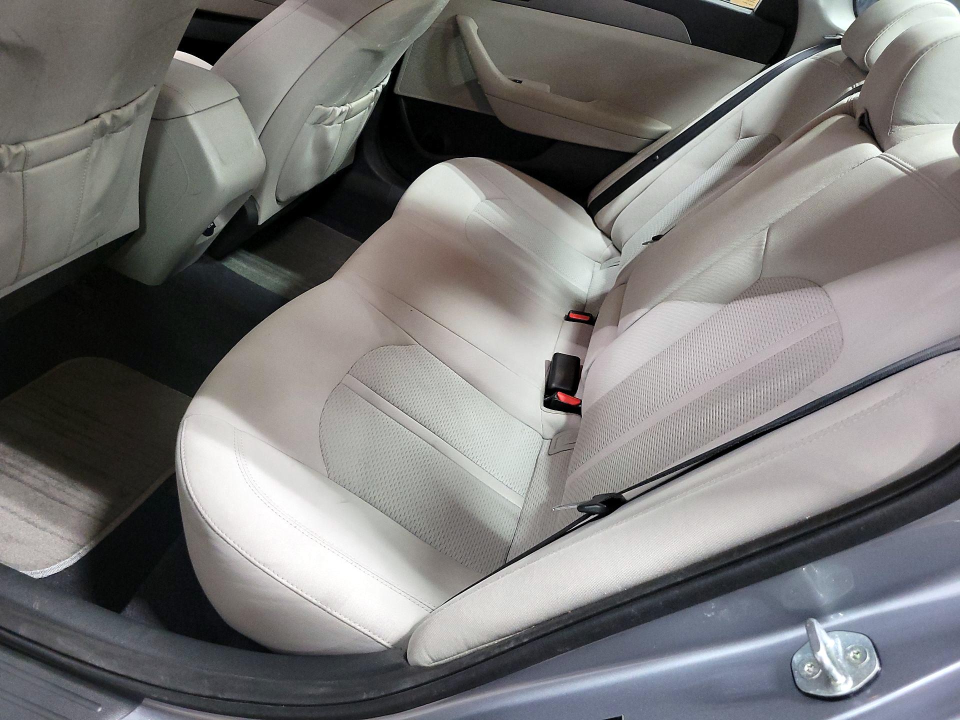 Thumbnail: 2016 Hyundai Sonata - 17