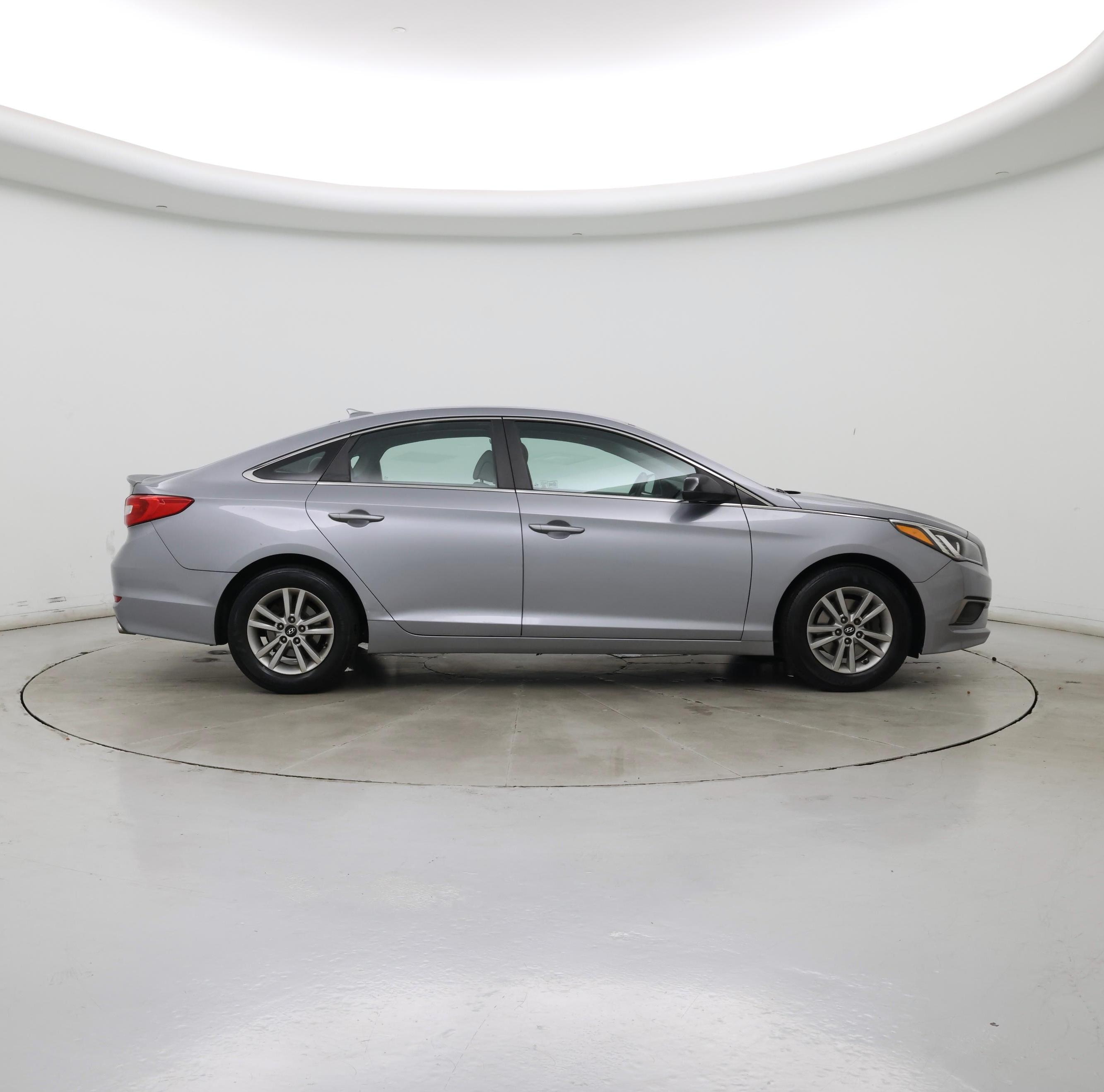 Thumbnail: 2016 Hyundai Sonata - 7