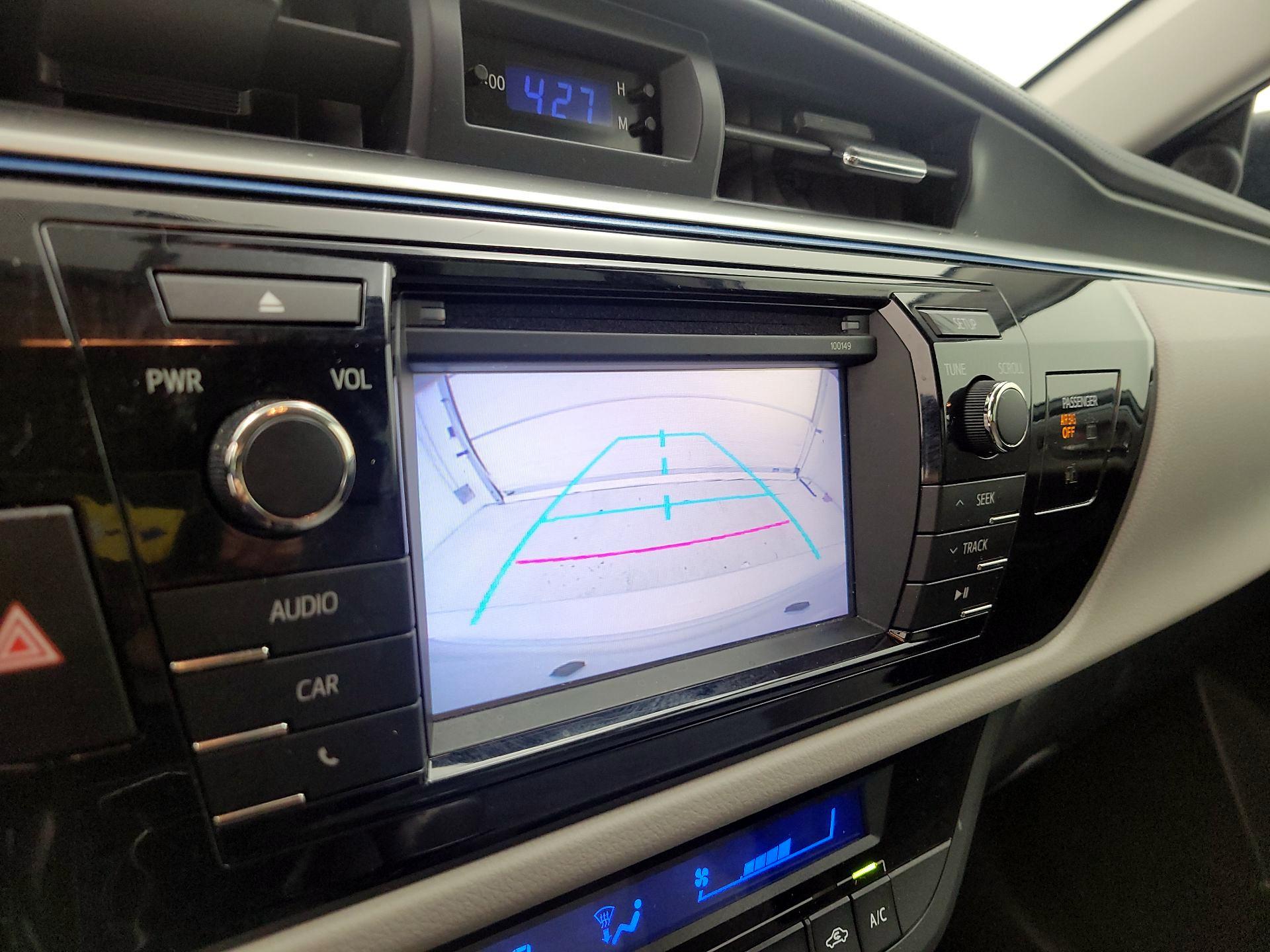 Thumbnail: 2015 Toyota Corolla - 14