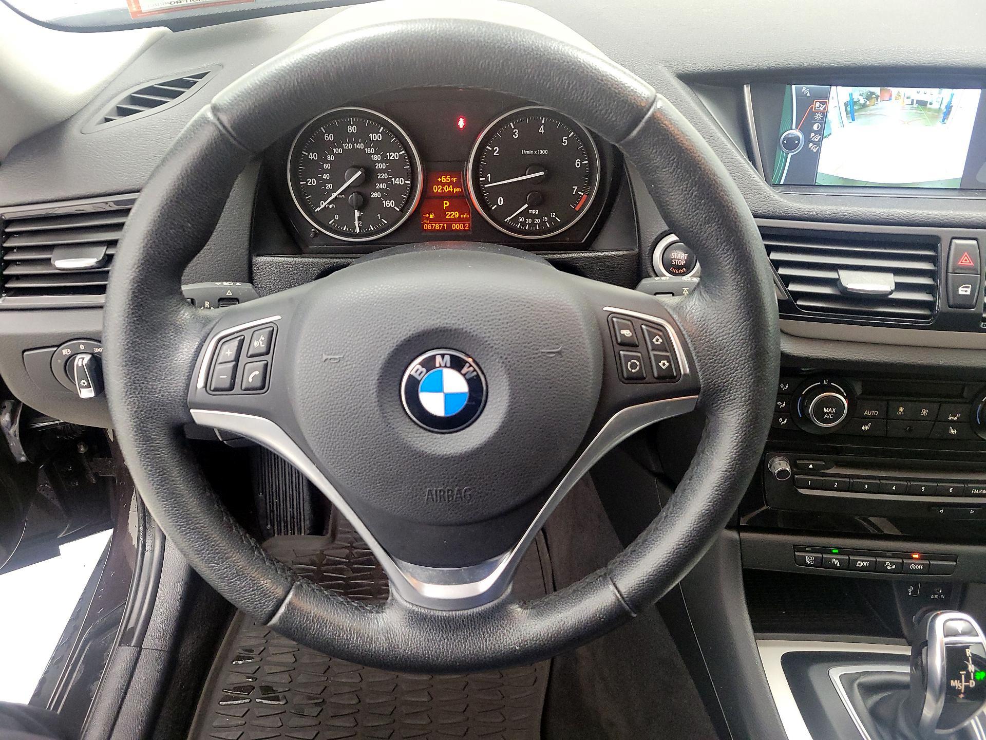 Thumbnail: 2015 BMW X1 - 10