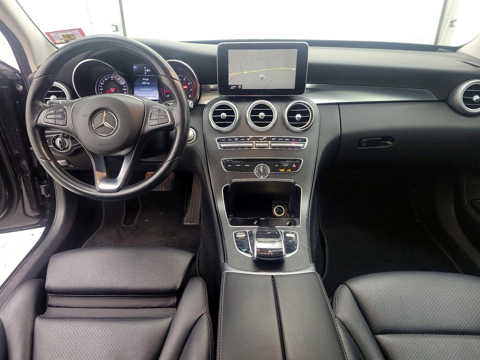 Thumbnail: 2015 Mercedes-Benz C-Class - 9