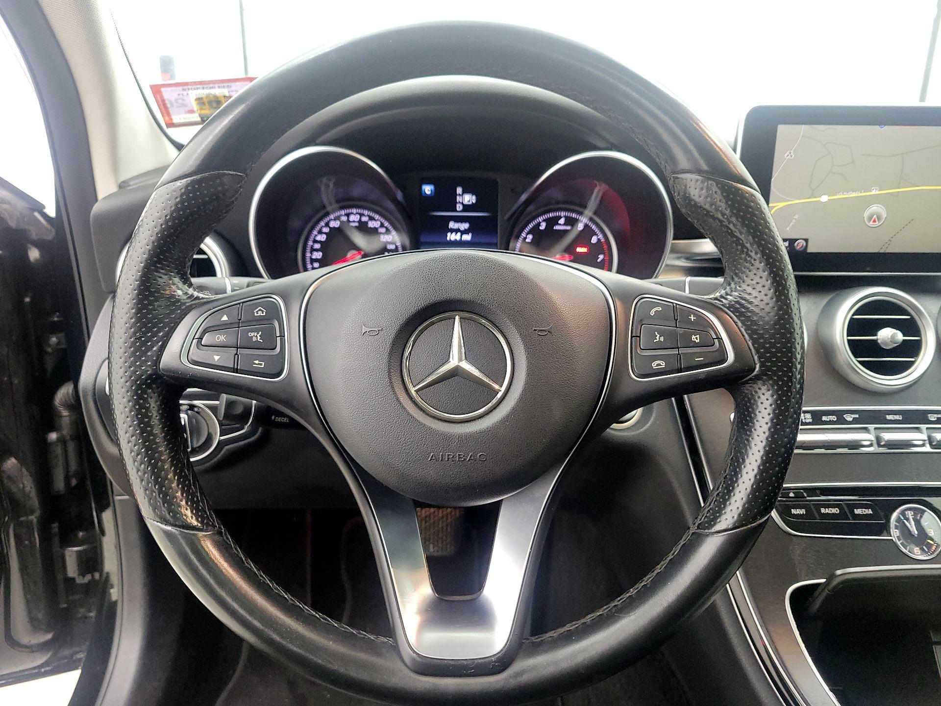 Thumbnail: 2015 Mercedes-Benz C-Class - 10