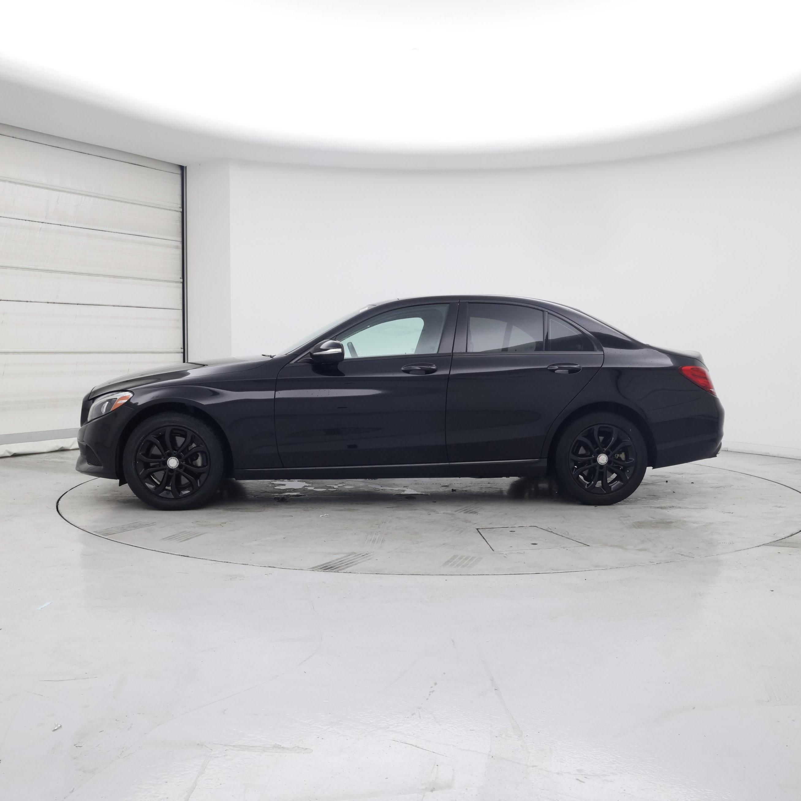 Thumbnail: 2015 Mercedes-Benz C-Class - 3