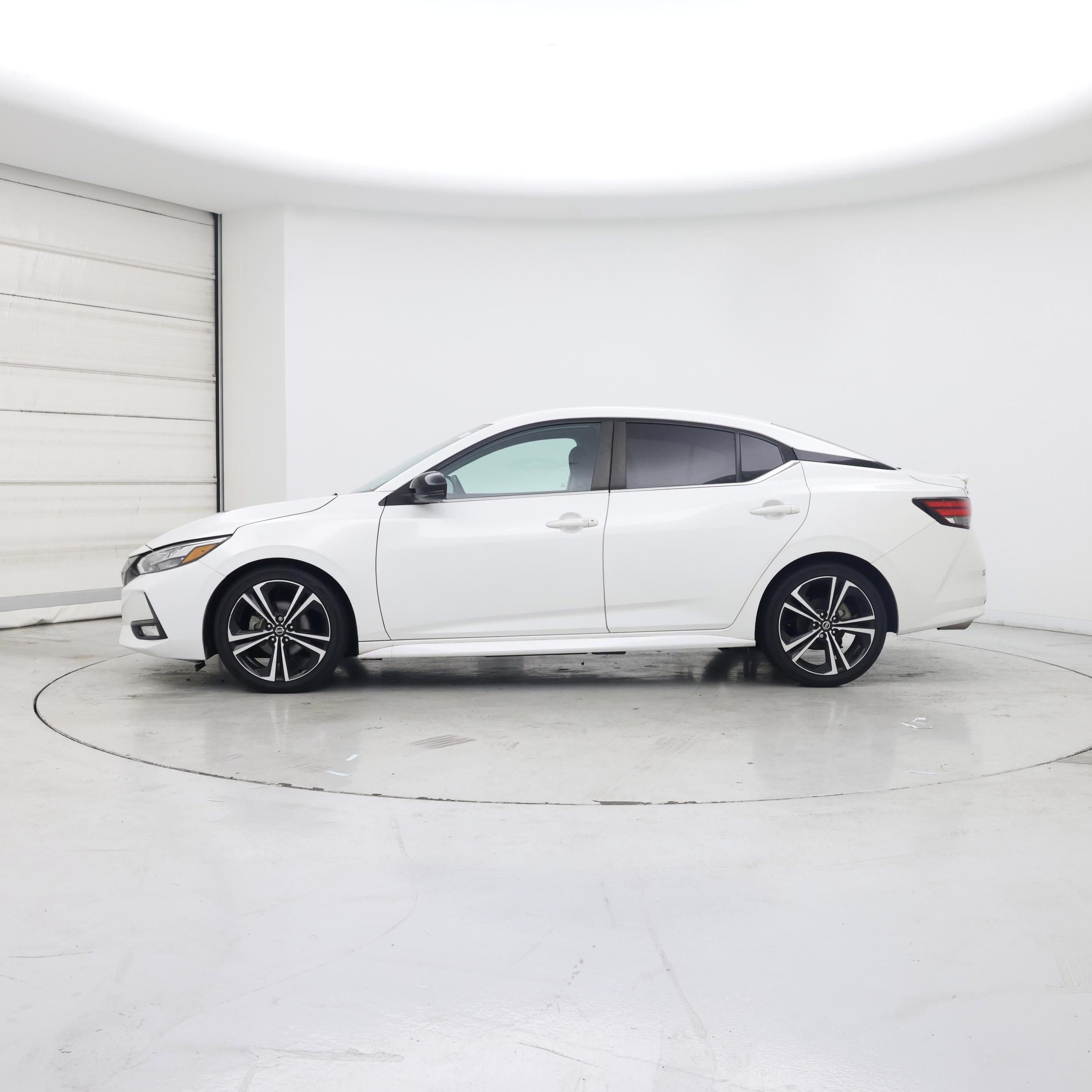 Thumbnail: 2021 Nissan Sentra - 3