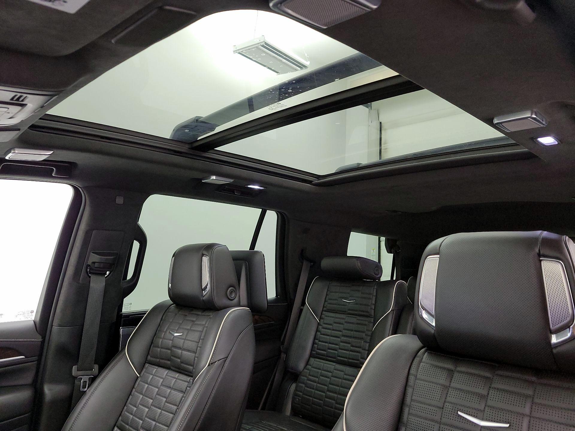Thumbnail: 2023 Cadillac Escalade - 20
