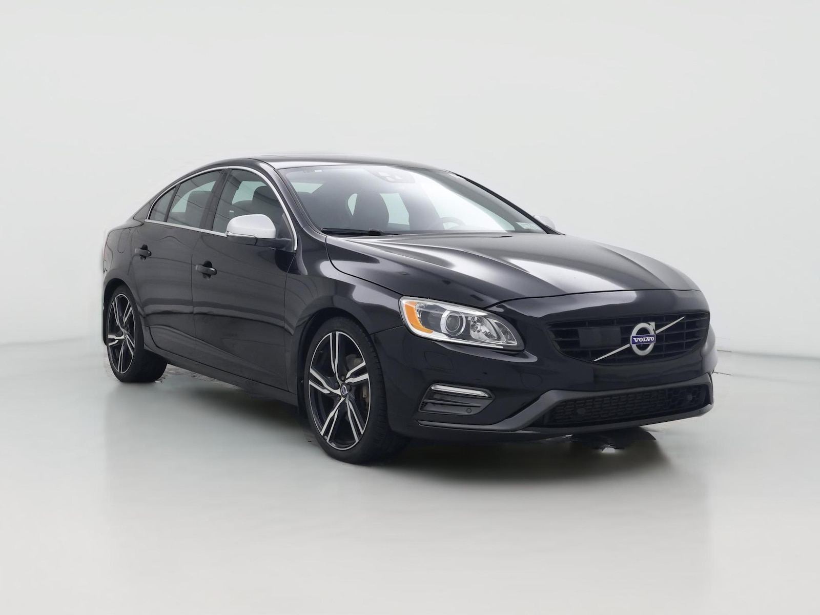 2017 Volvo S60 T6 R-Design Platinum