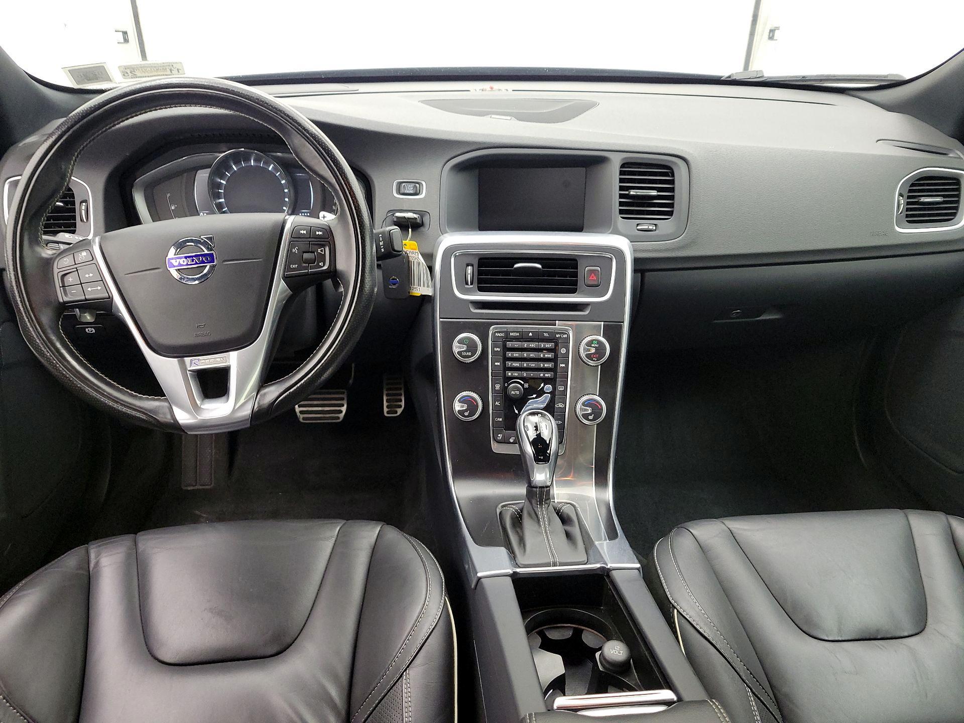 Thumbnail: 2017 Volvo S60 - 9