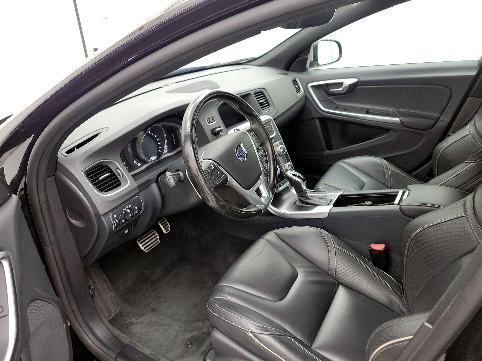Thumbnail: 2017 Volvo S60 - 11