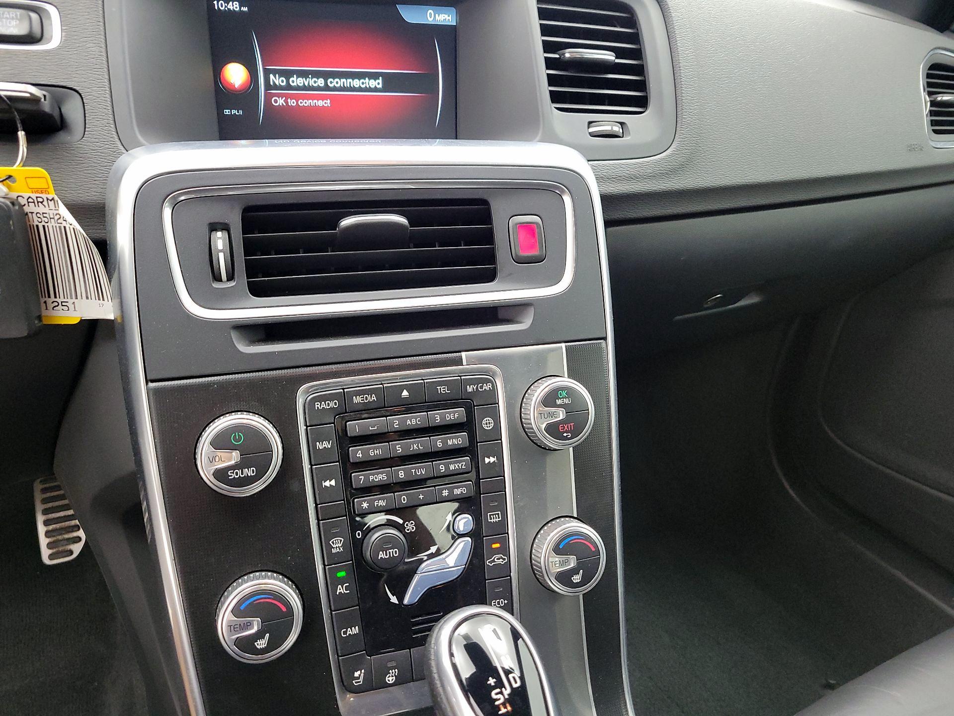 Thumbnail: 2017 Volvo S60 - 16