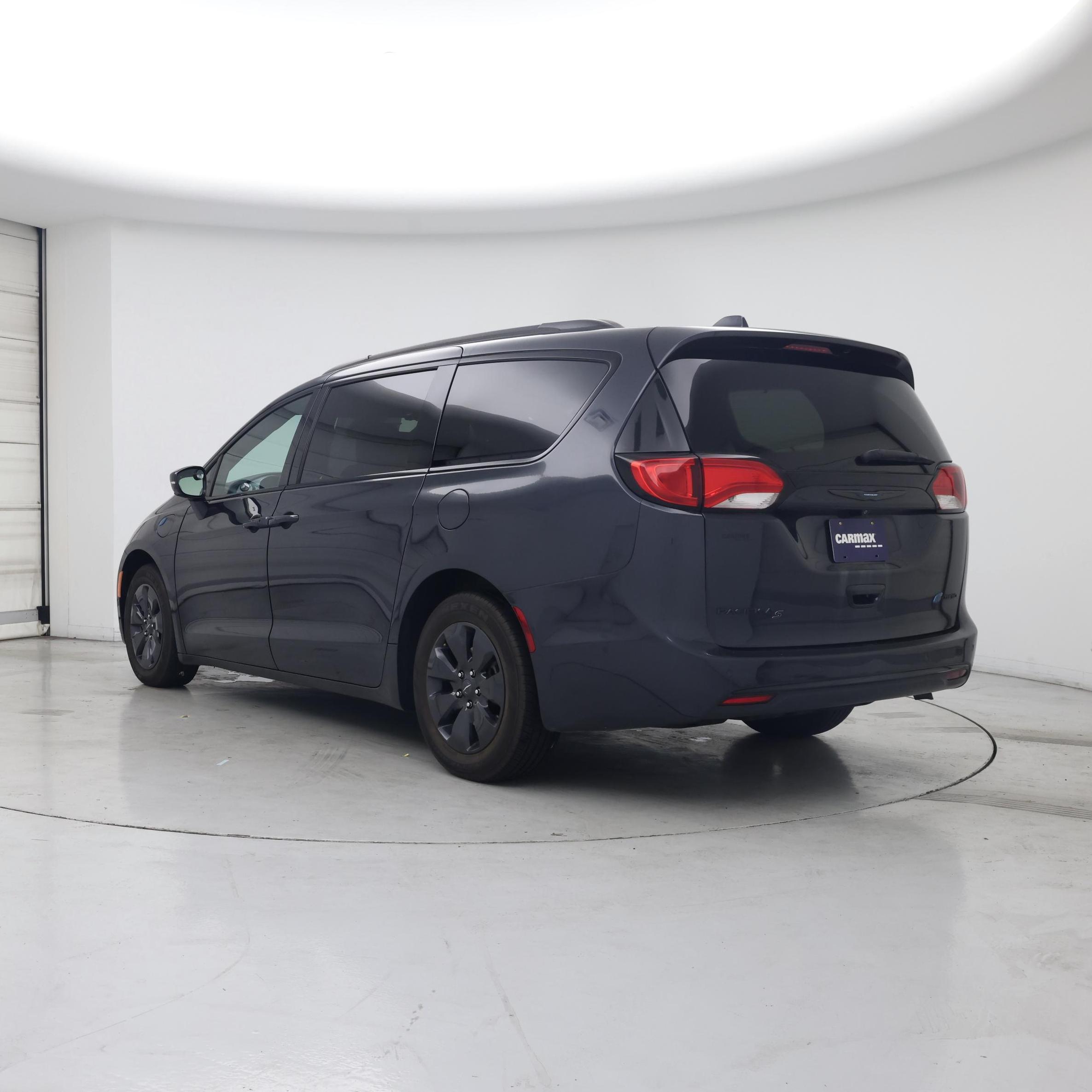 Thumbnail: 2019 Chrysler Pacifica - 2