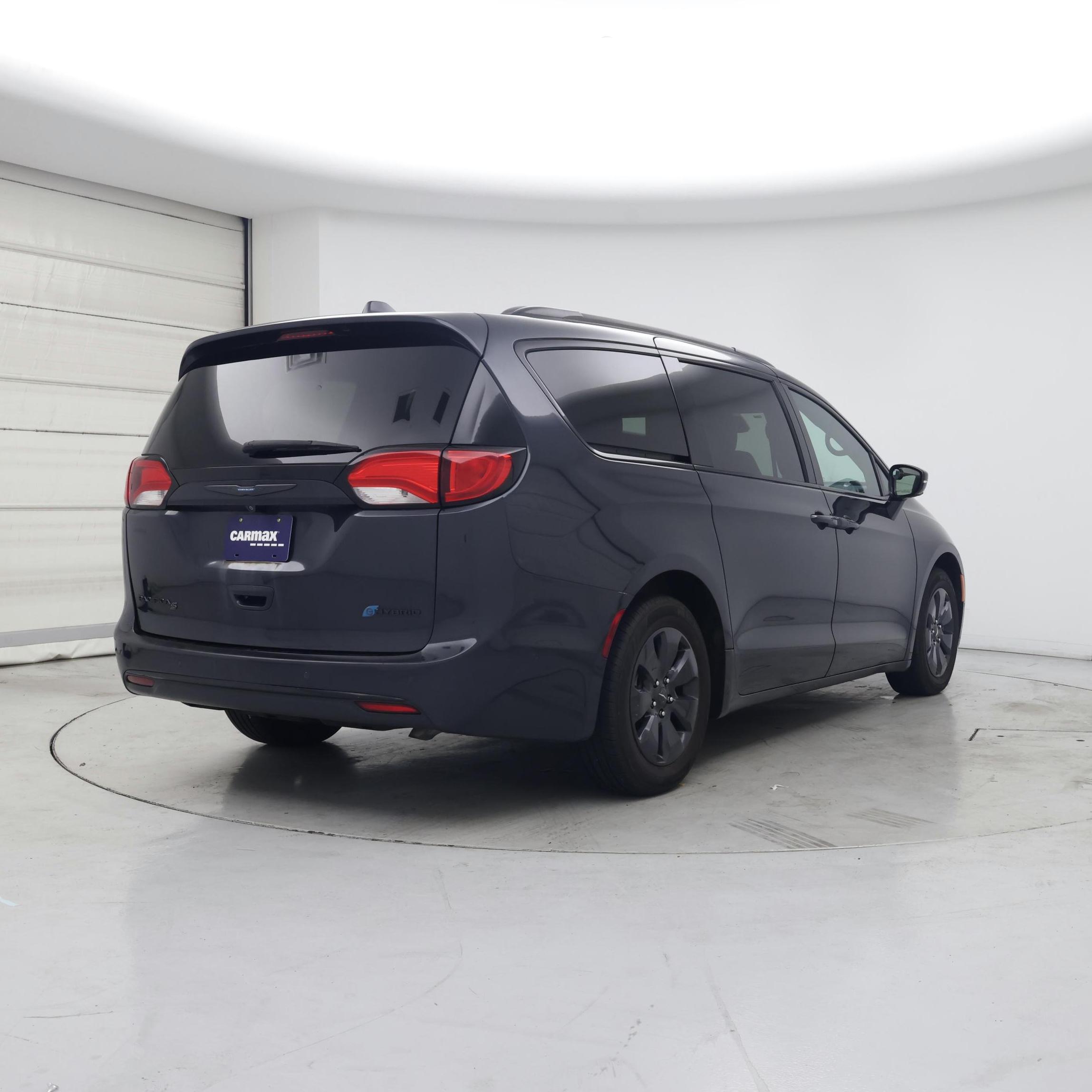 Thumbnail: 2019 Chrysler Pacifica - 8