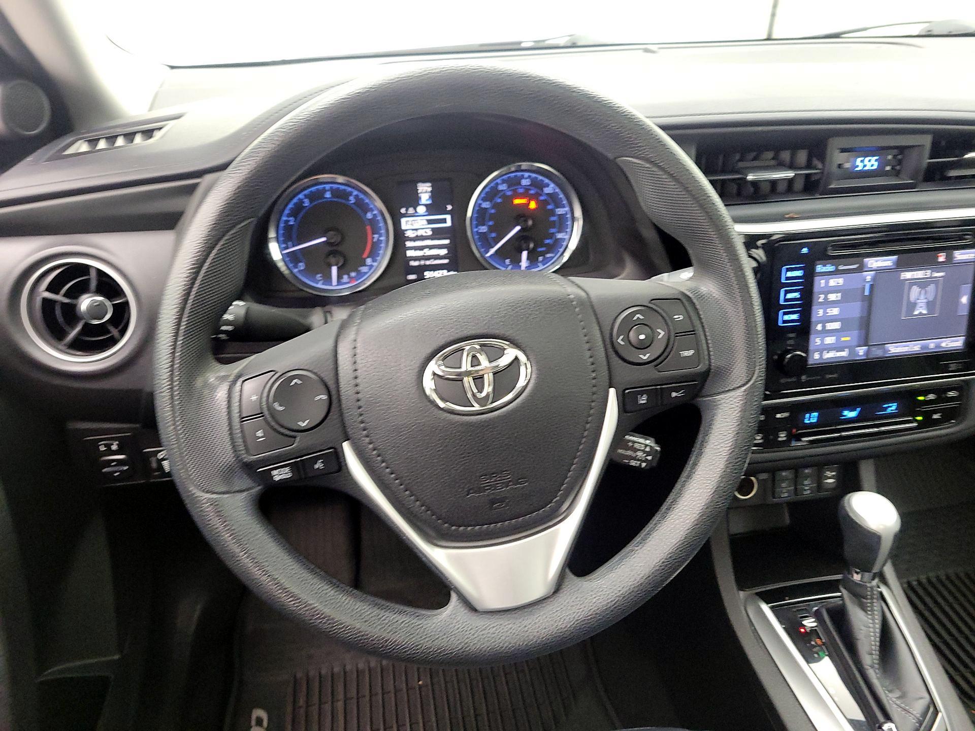 Thumbnail: 2017 Toyota Corolla - 10