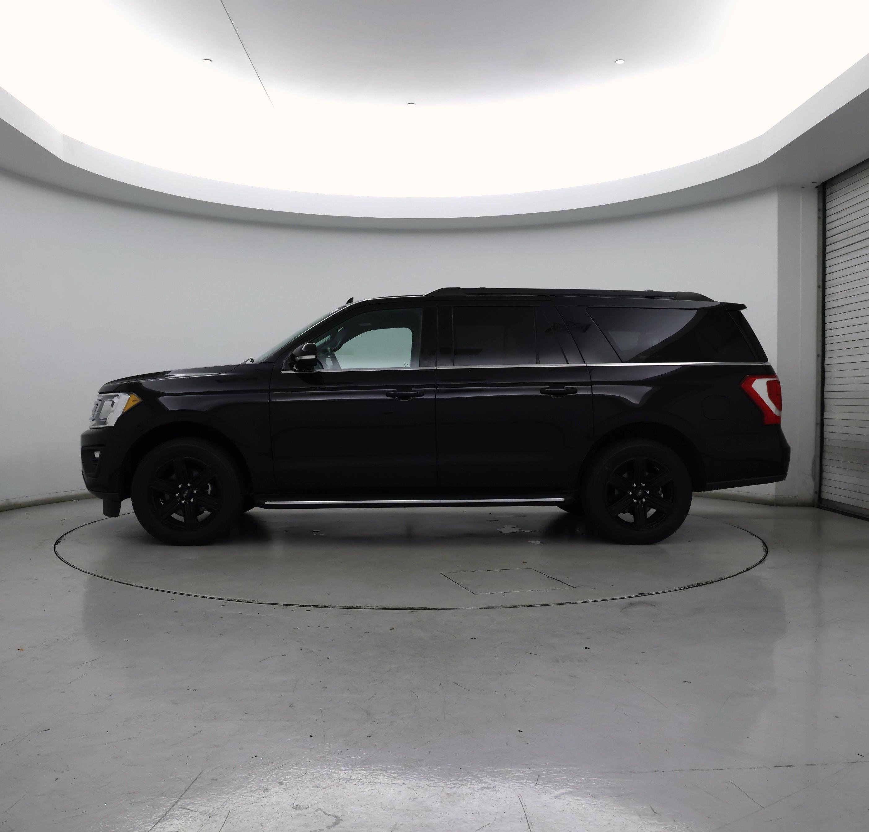 Thumbnail: 2021 Ford Expedition - 3