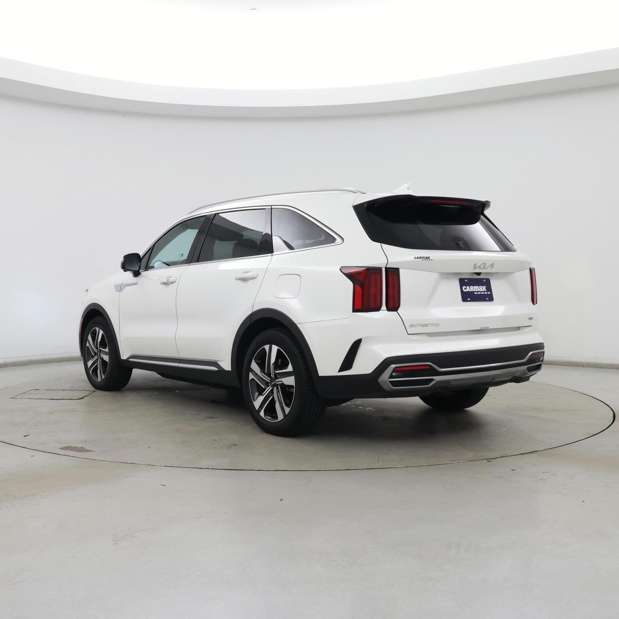 Thumbnail: 2023 Kia Sorento - 2