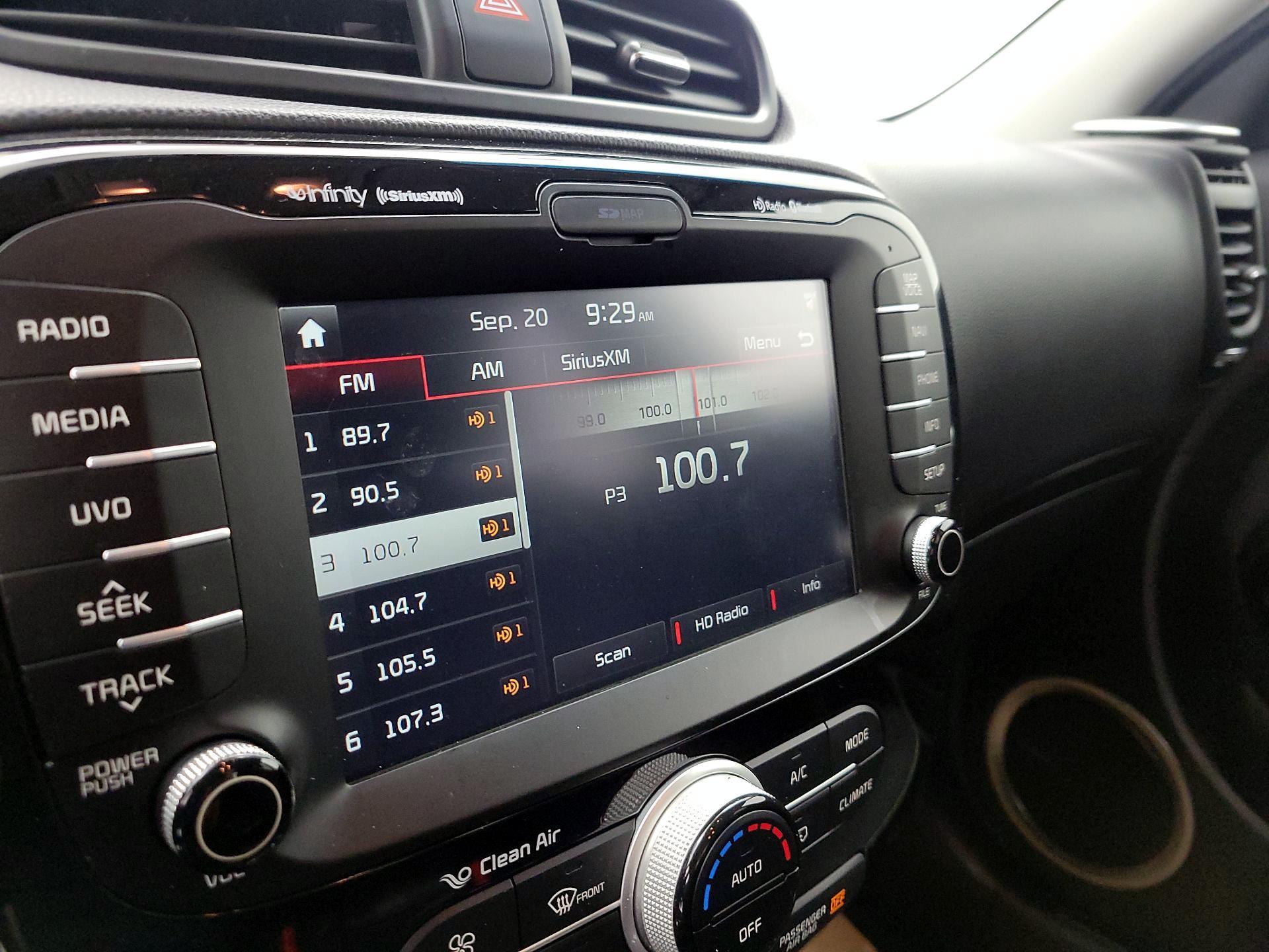 Thumbnail: 2015 Kia Soul - 16