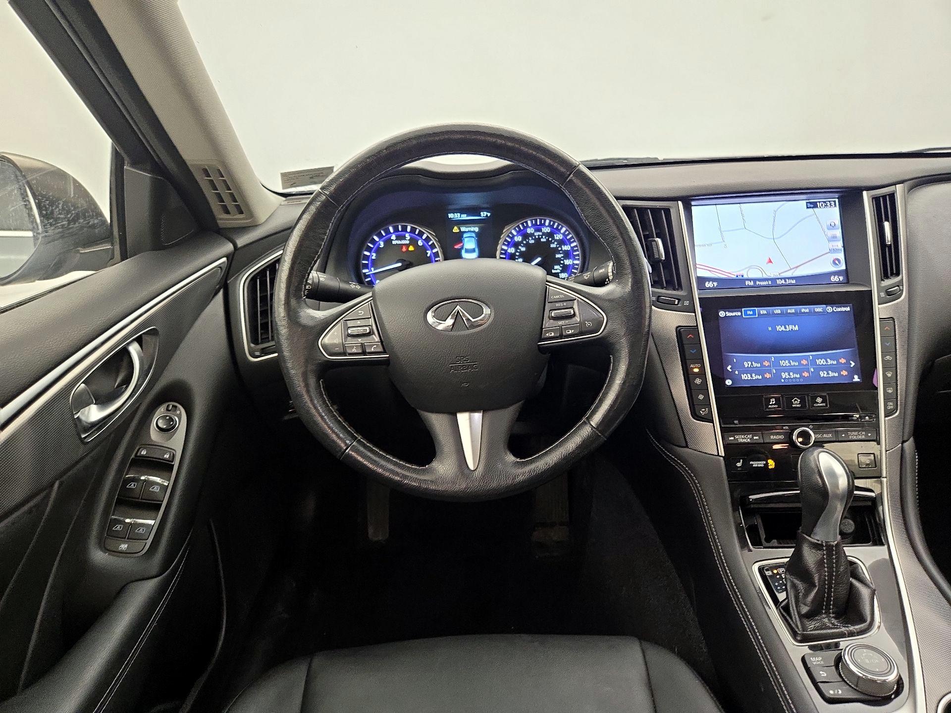 Thumbnail: 2015 INFINITI Q50 - 10