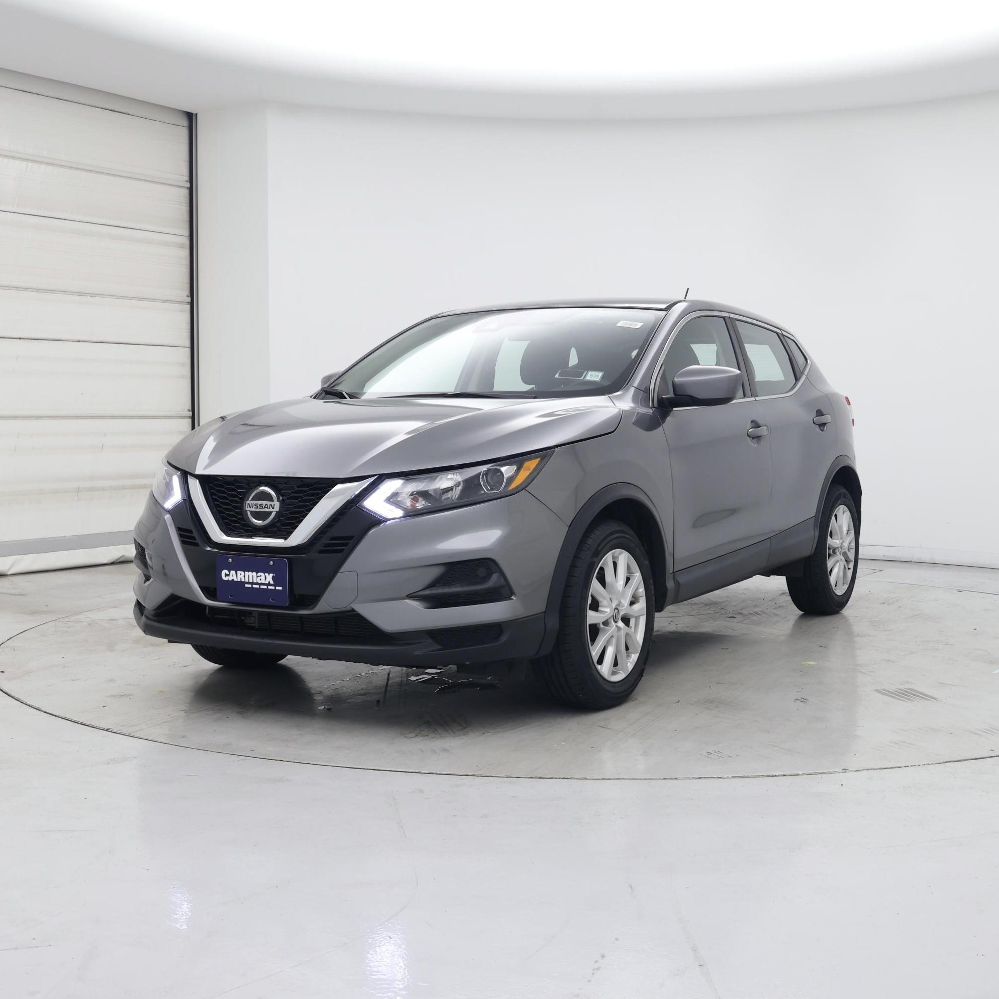 Thumbnail: 2021 Nissan Rogue Sport - 4