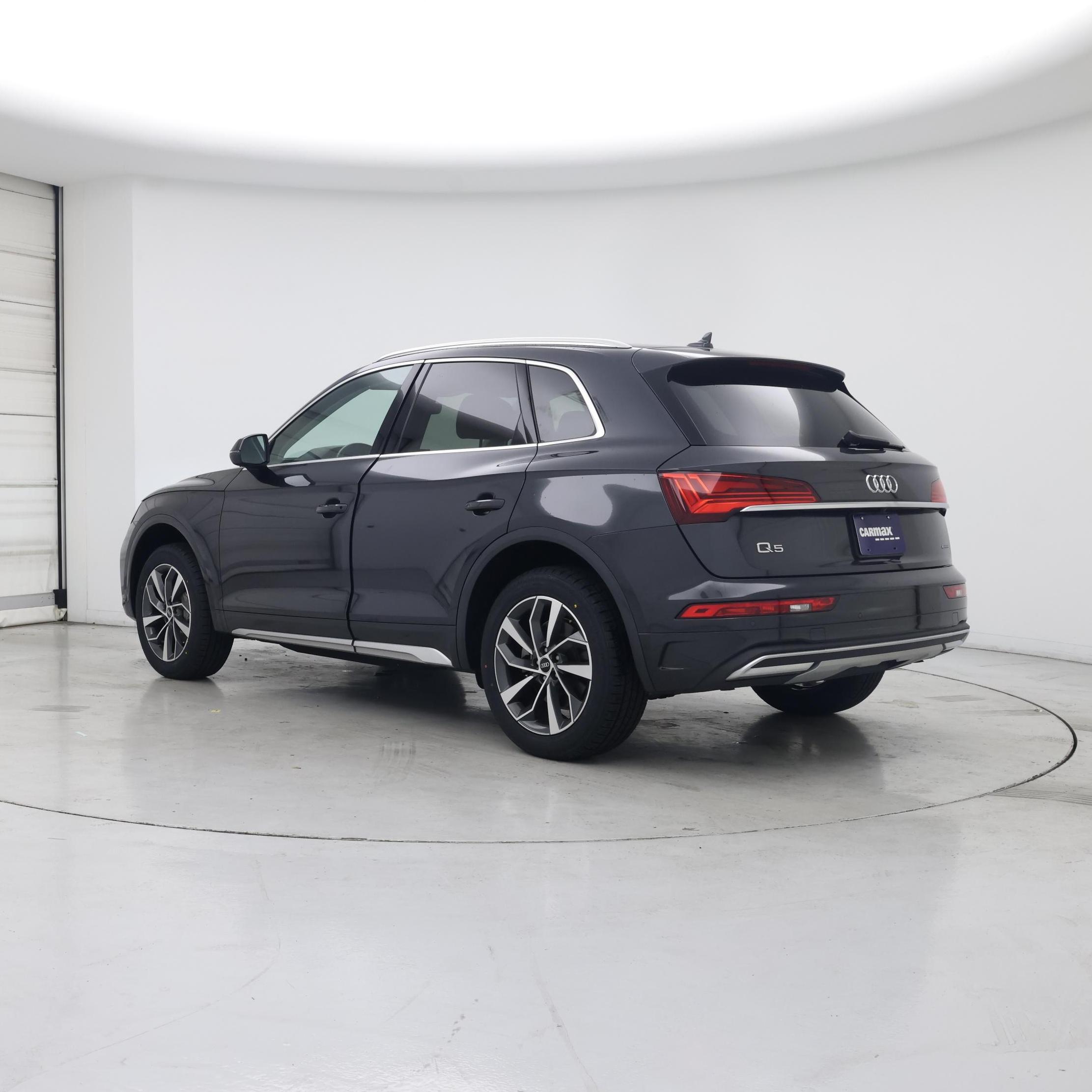 Thumbnail: 2021 Audi Q5 - 2