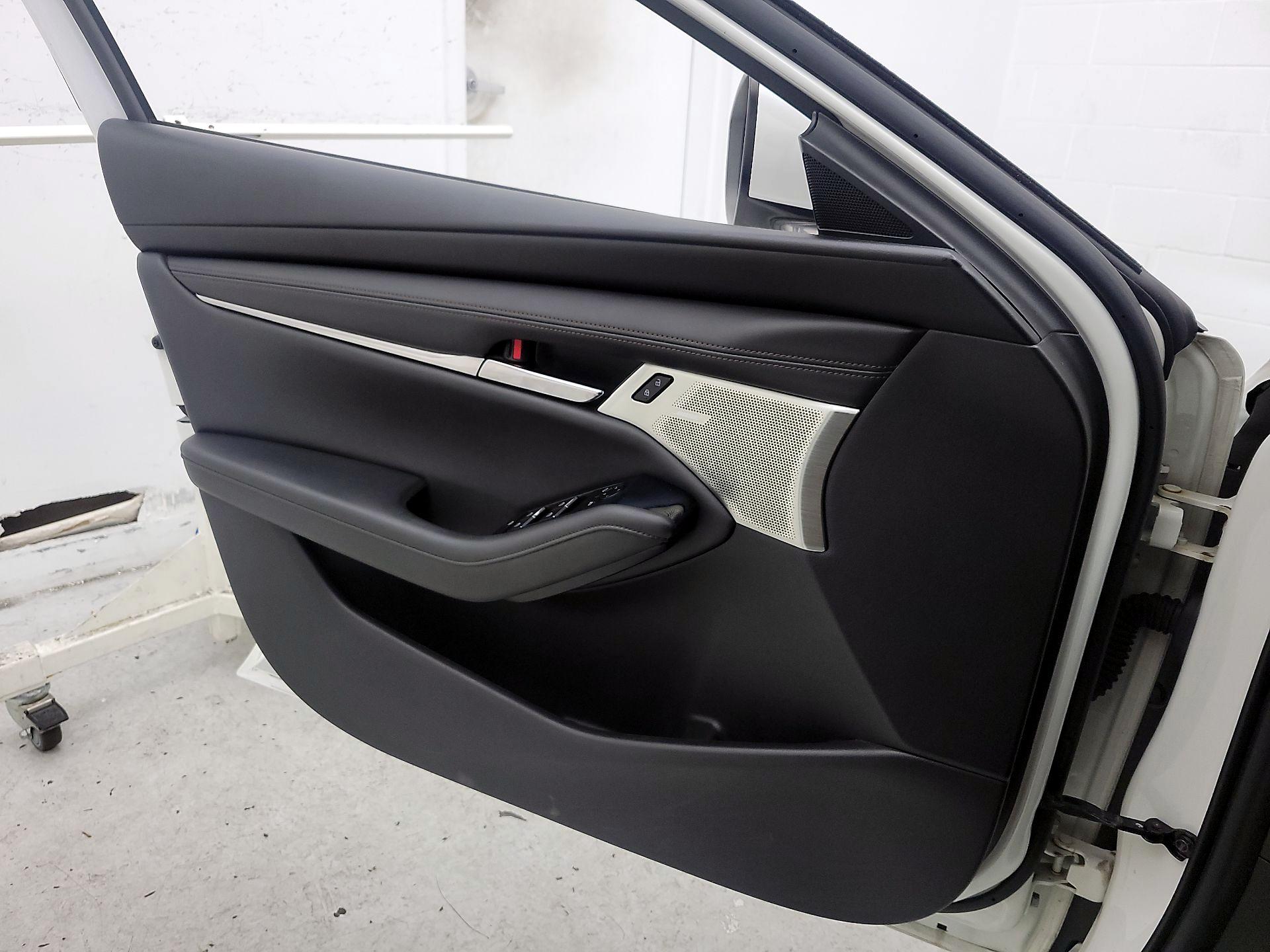 Thumbnail: 2019 Mazda Mazda3 - 12