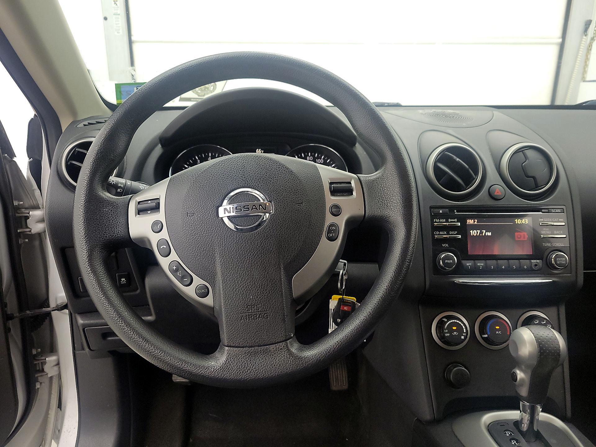 Thumbnail: 2015 Nissan Rogue - 10