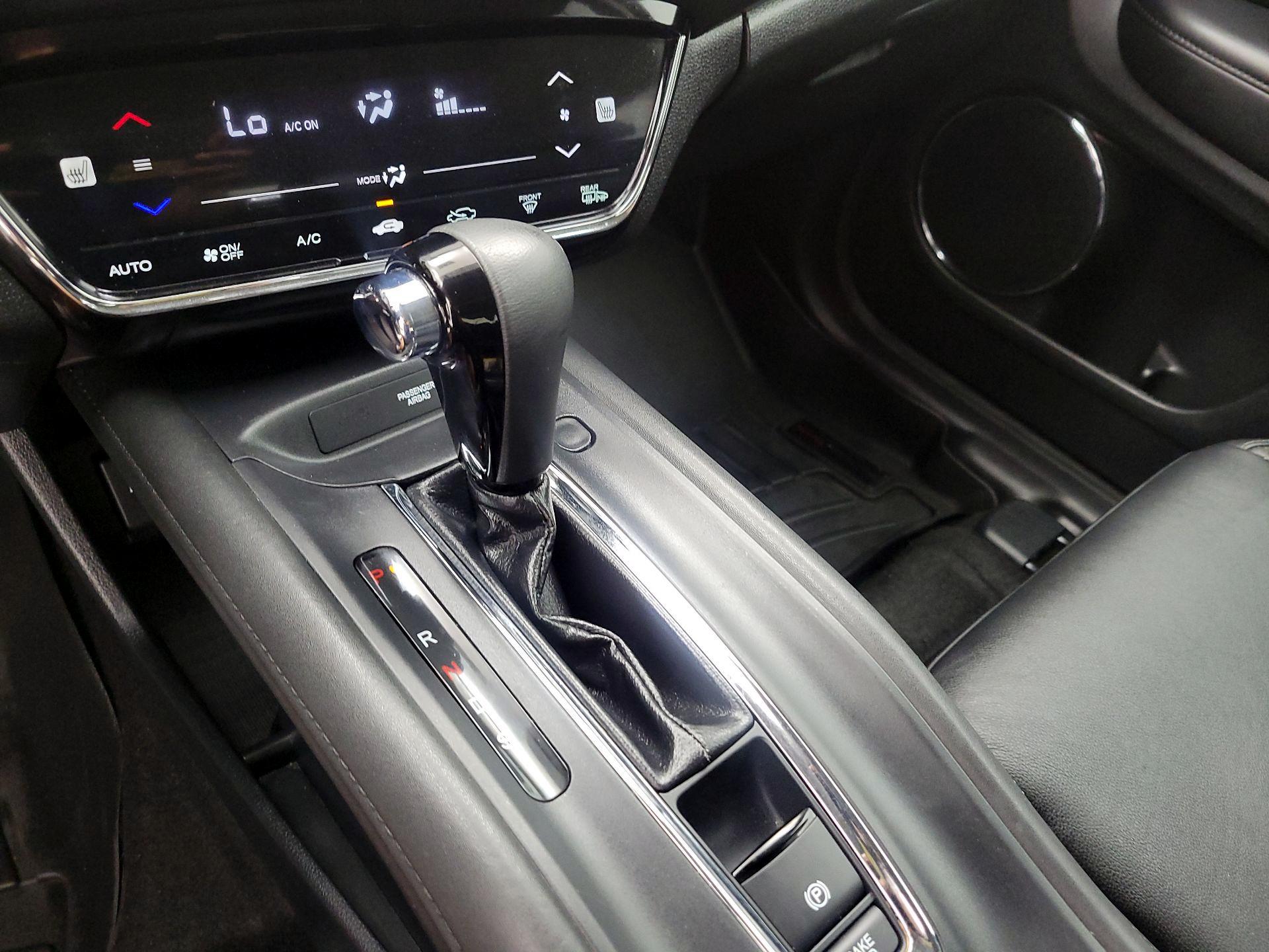 Thumbnail: 2016 Honda HR-V - 17