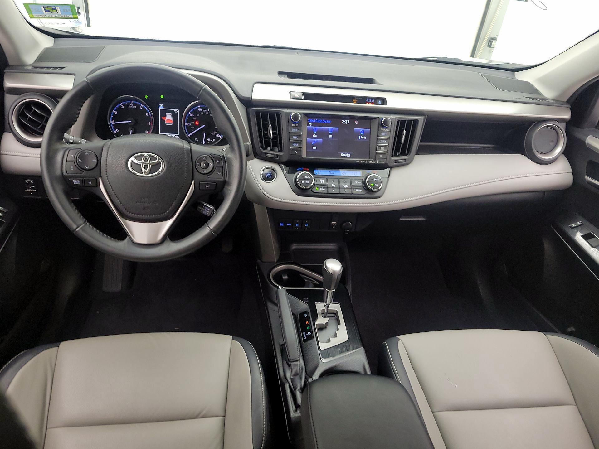 Thumbnail: 2017 Toyota RAV4 - 9