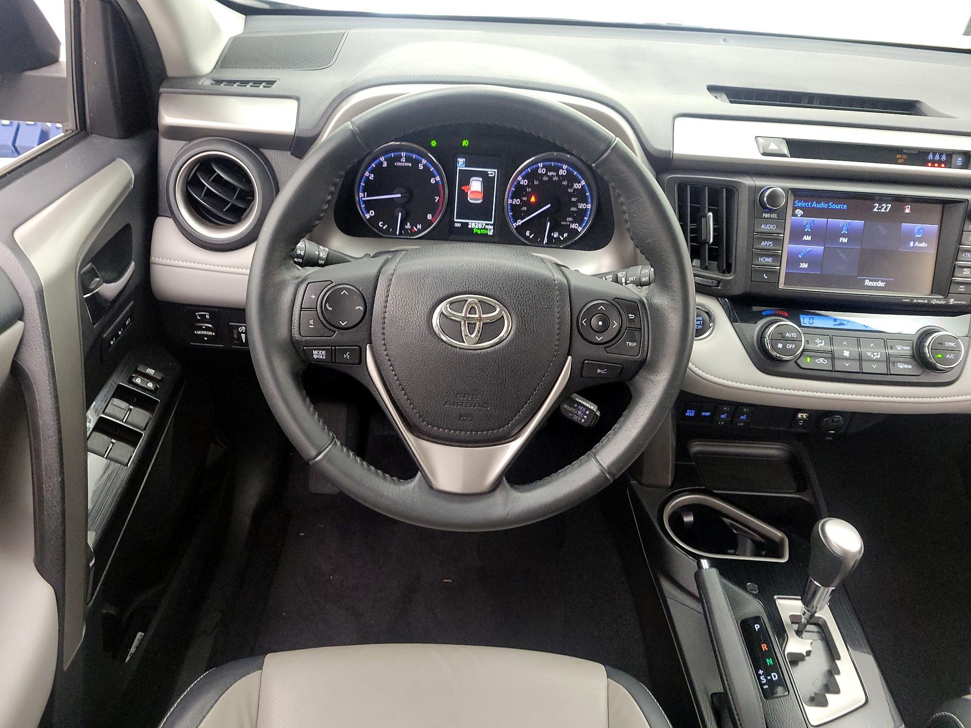 Thumbnail: 2017 Toyota RAV4 - 10