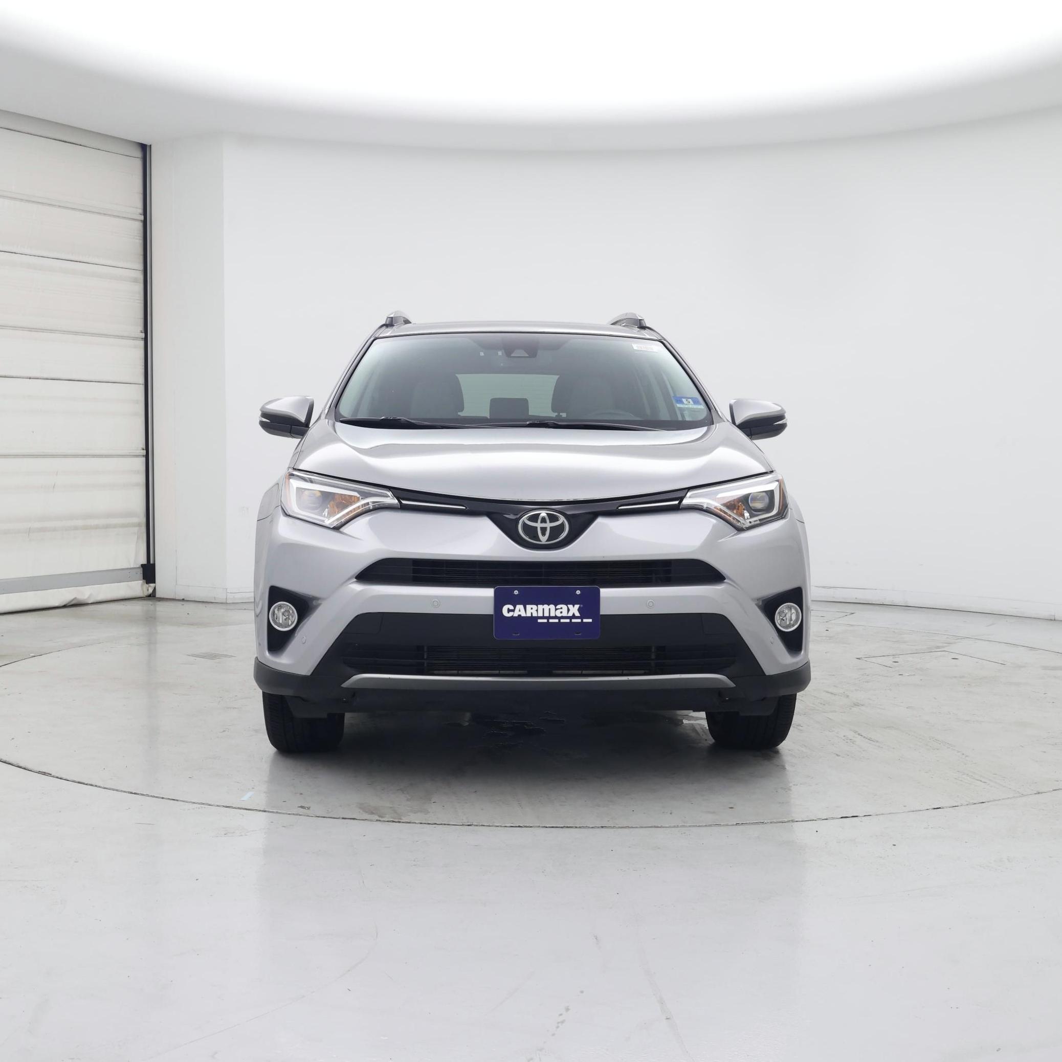Thumbnail: 2017 Toyota RAV4 - 5