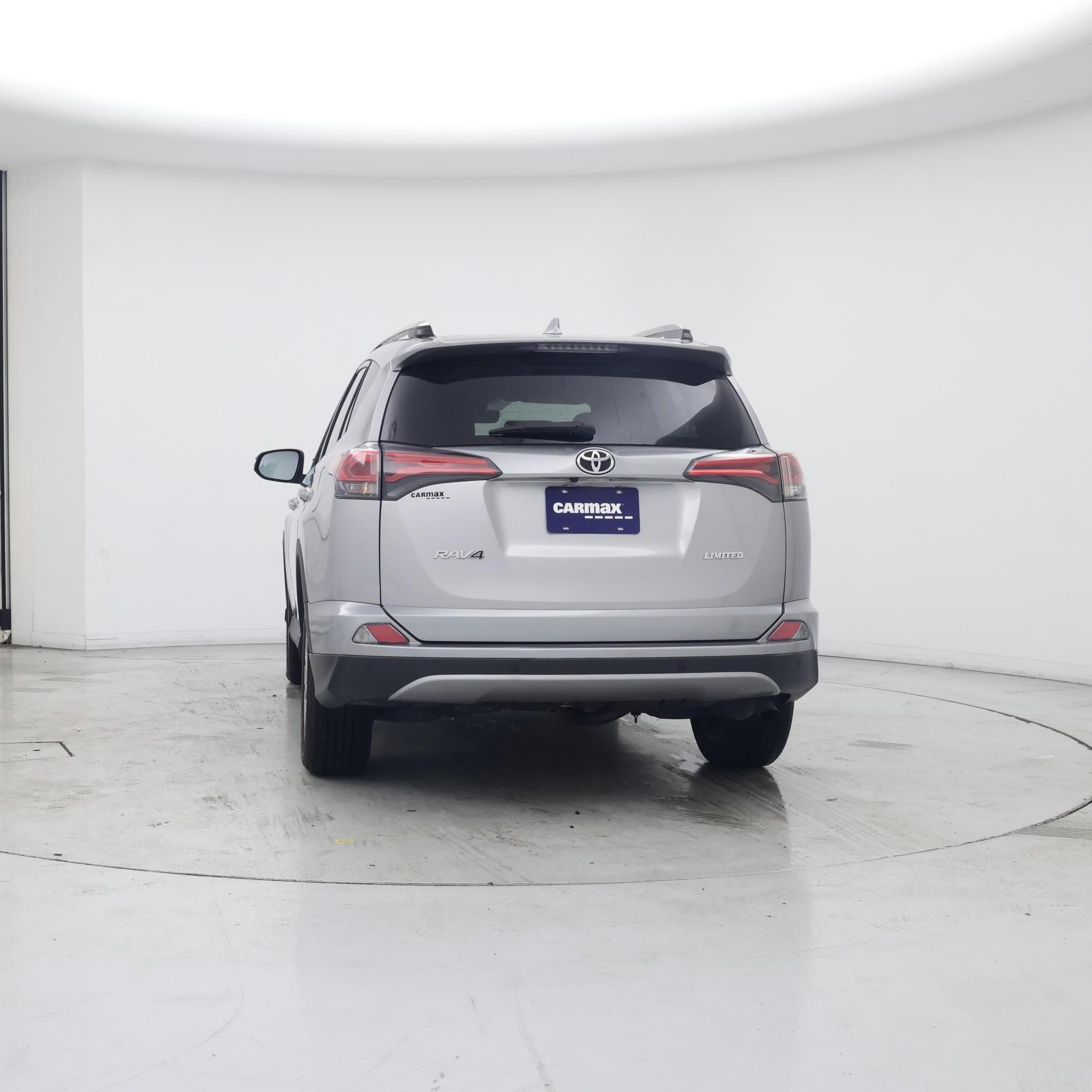 Thumbnail: 2017 Toyota RAV4 - 6