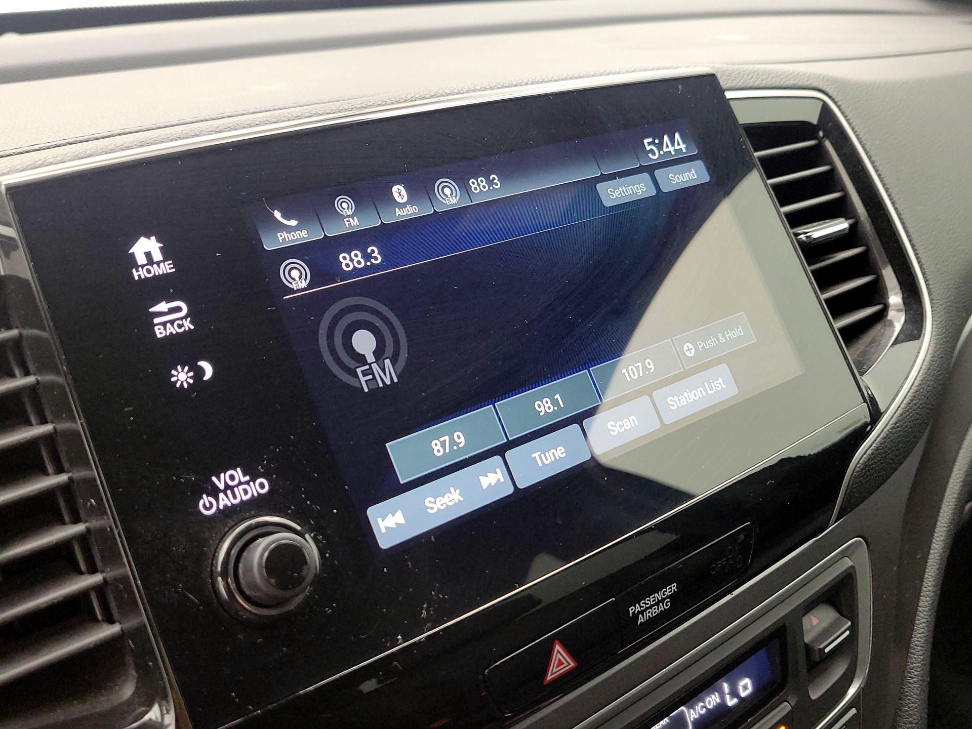 Thumbnail: 2019 Honda Passport - 15