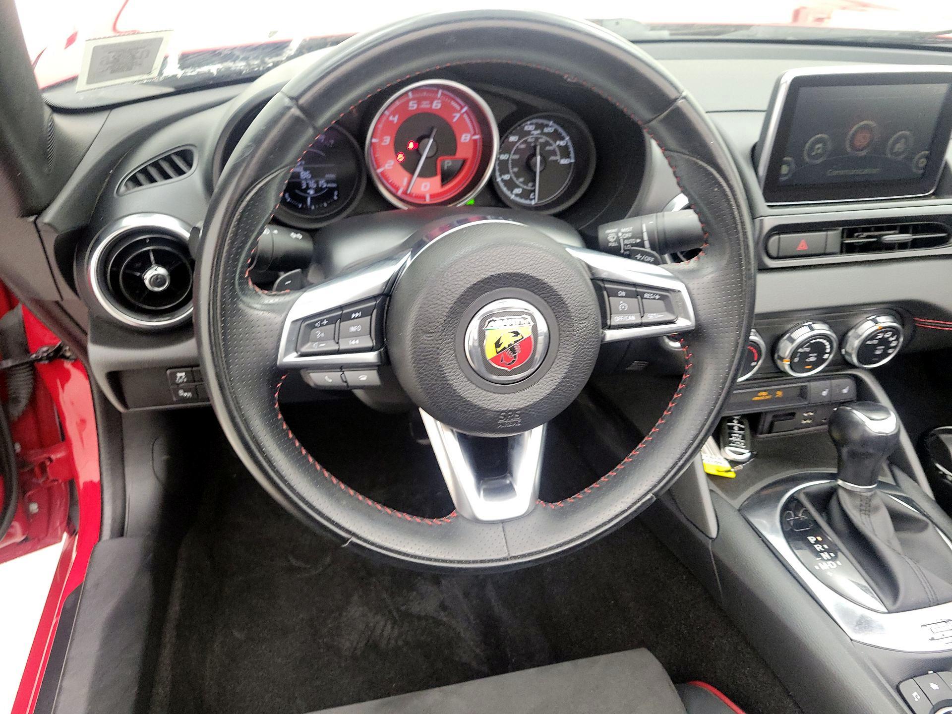 Thumbnail: 2019 Fiat 124 Spider - 10