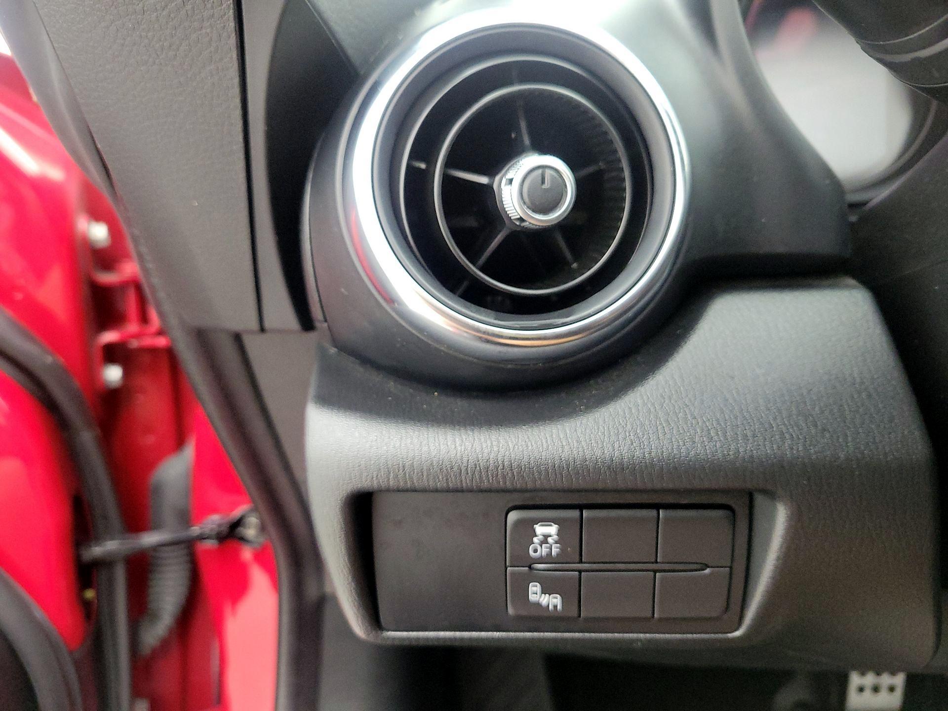 Thumbnail: 2019 Fiat 124 Spider - 13