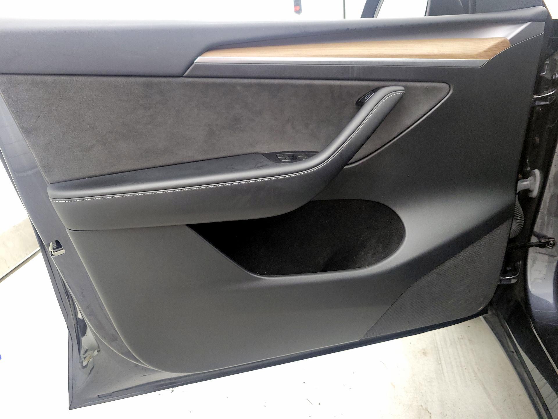 Thumbnail: 2024 Tesla Model Y - 12