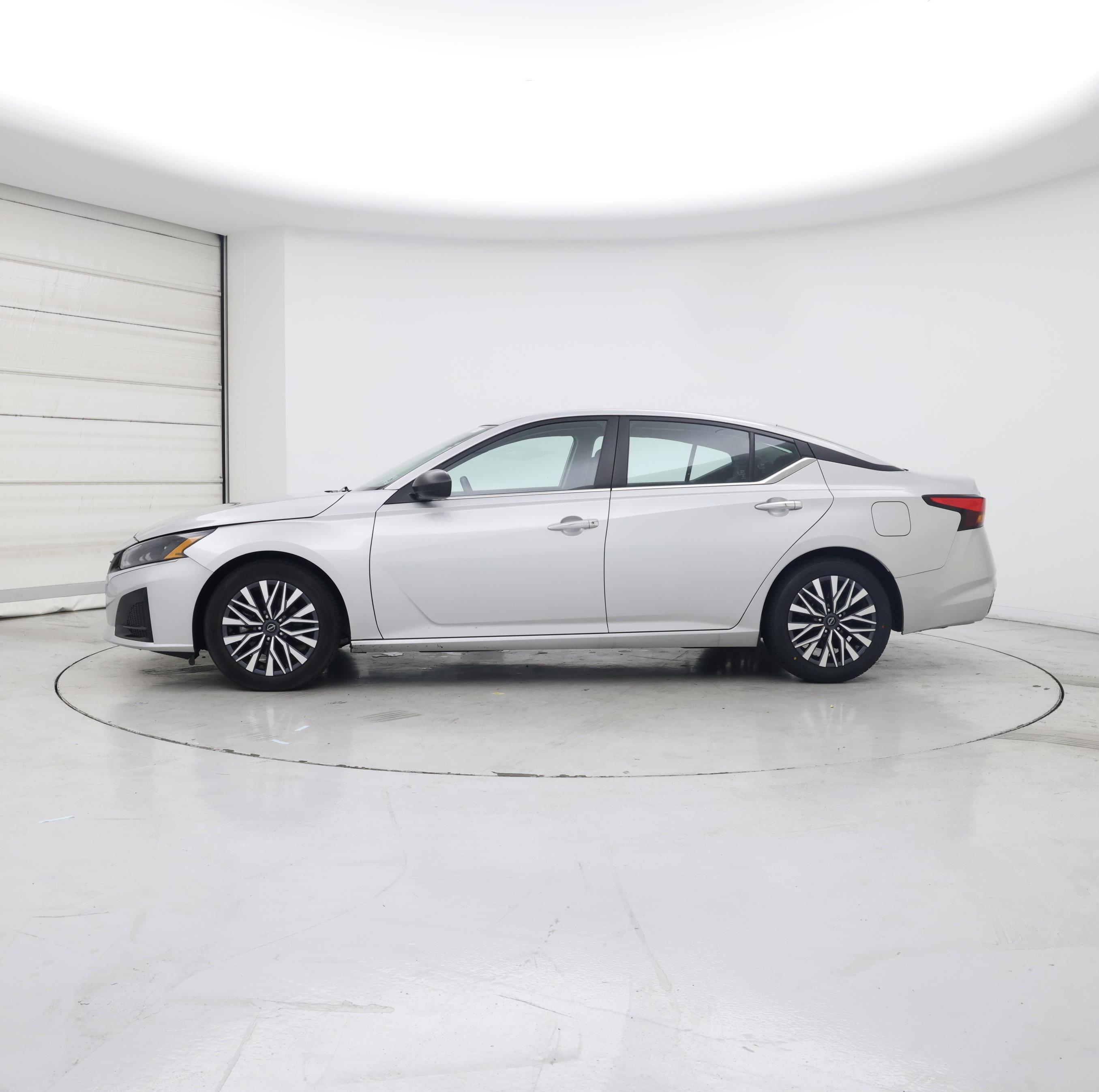 Thumbnail: 2024 Nissan Altima - 3