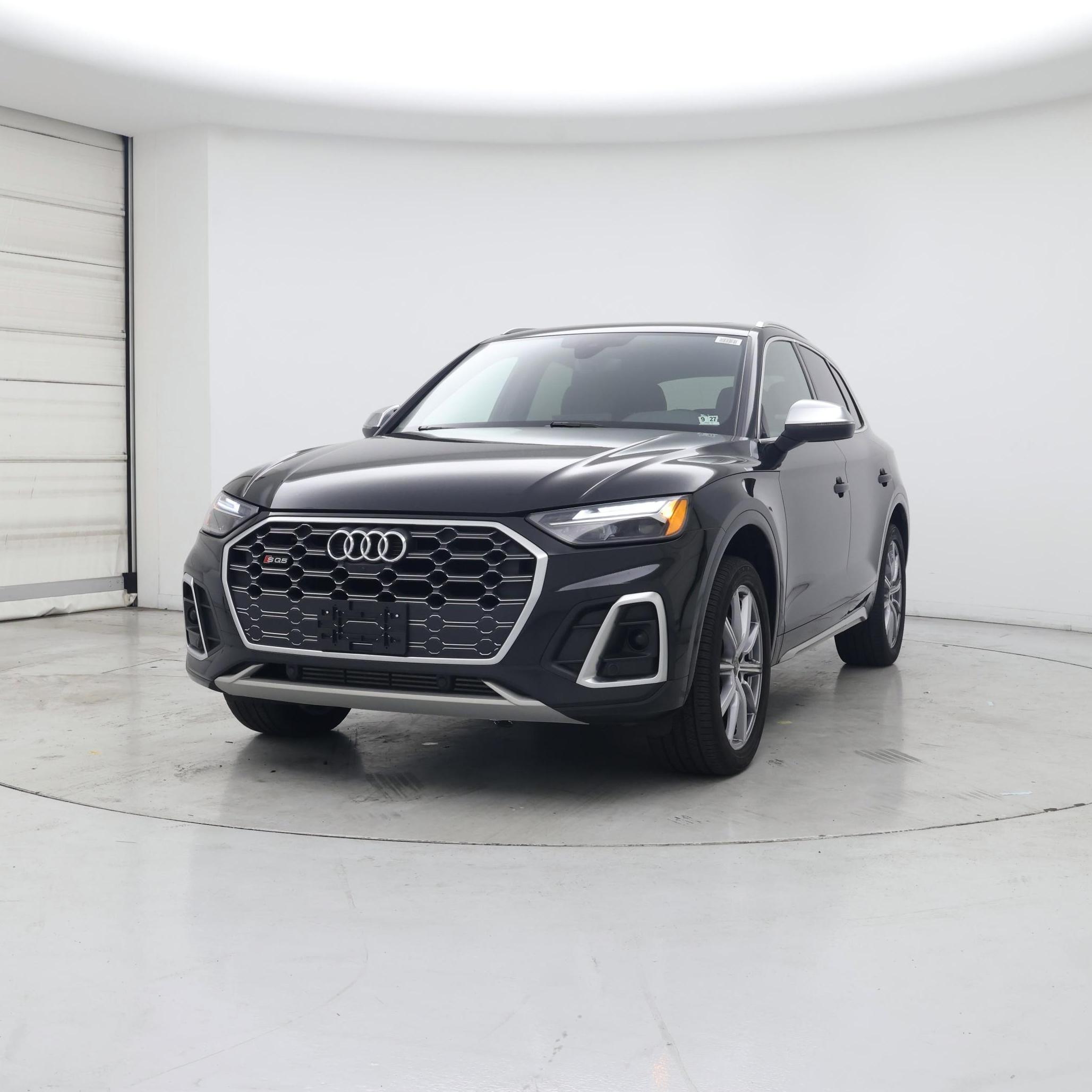 Thumbnail: 2022 Audi SQ5 - 4