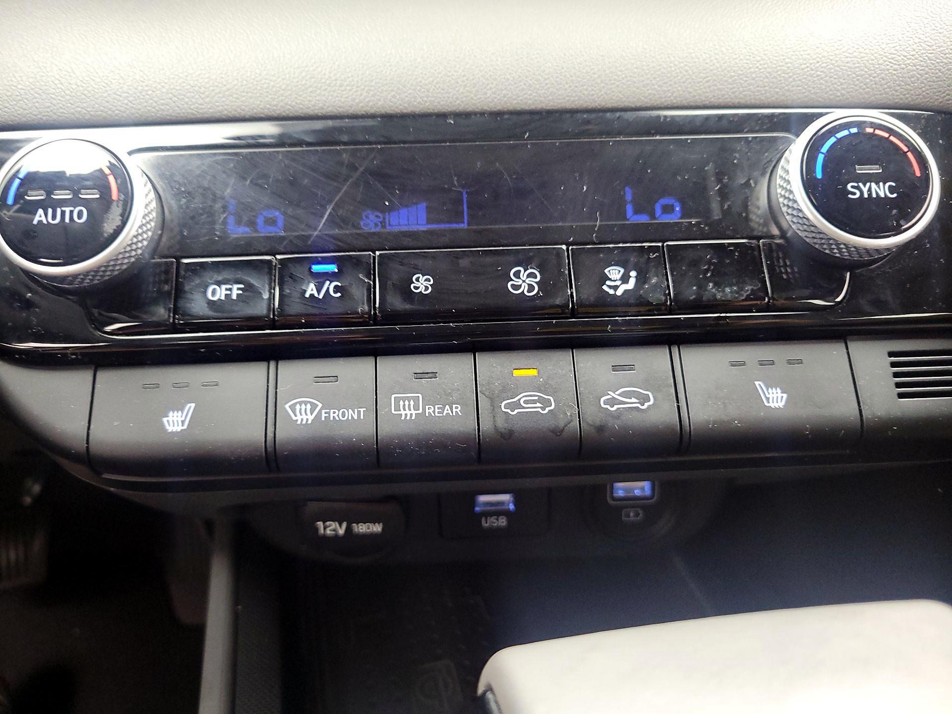 Thumbnail: 2021 Hyundai Elantra - 16