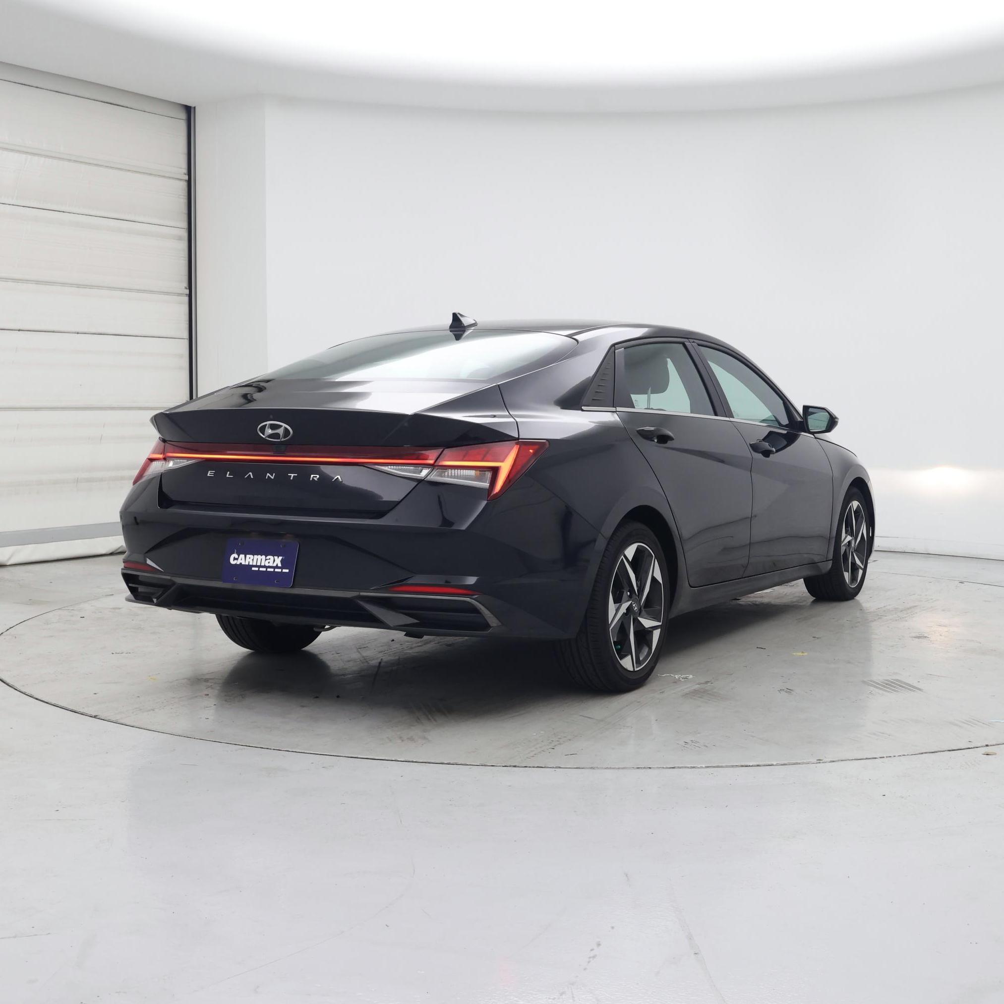 Thumbnail: 2021 Hyundai Elantra - 8