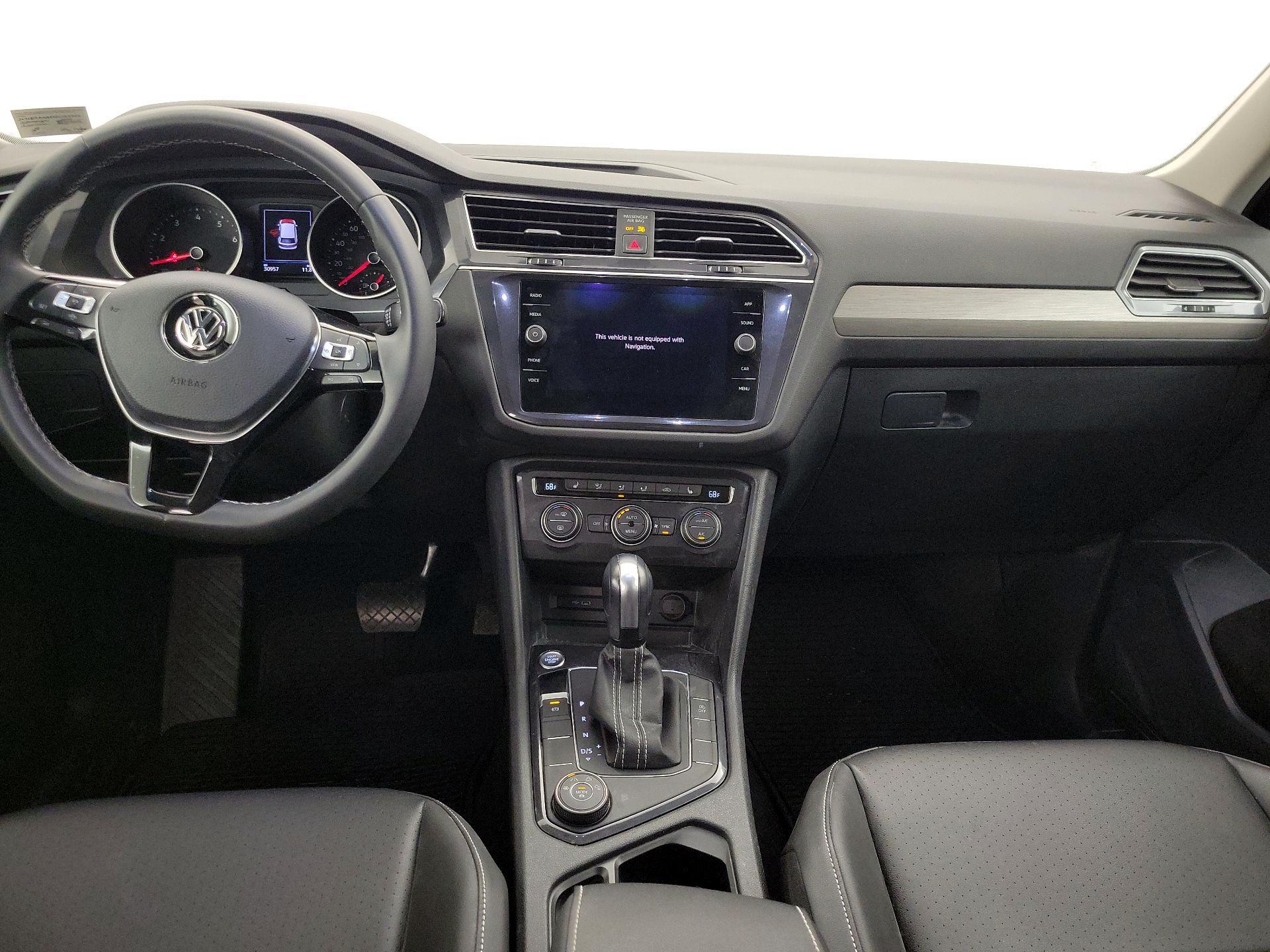 Thumbnail: 2021 Volkswagen Tiguan - 9
