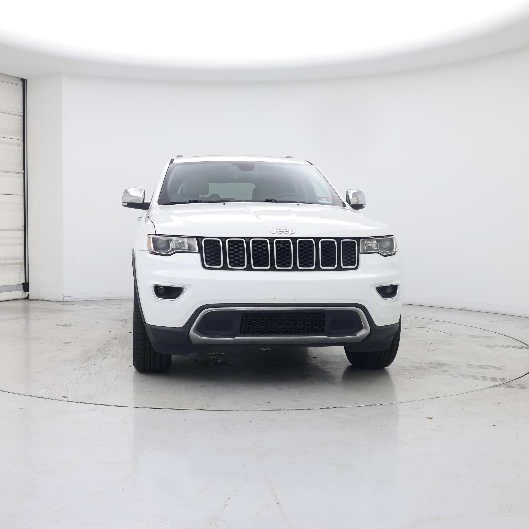 Thumbnail: 2019 Jeep Grand Cherokee - 5